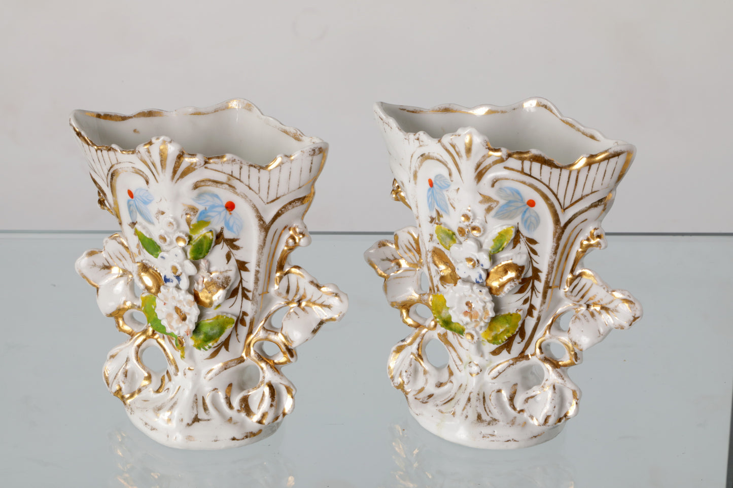 Pair of 19th century old Paris vases