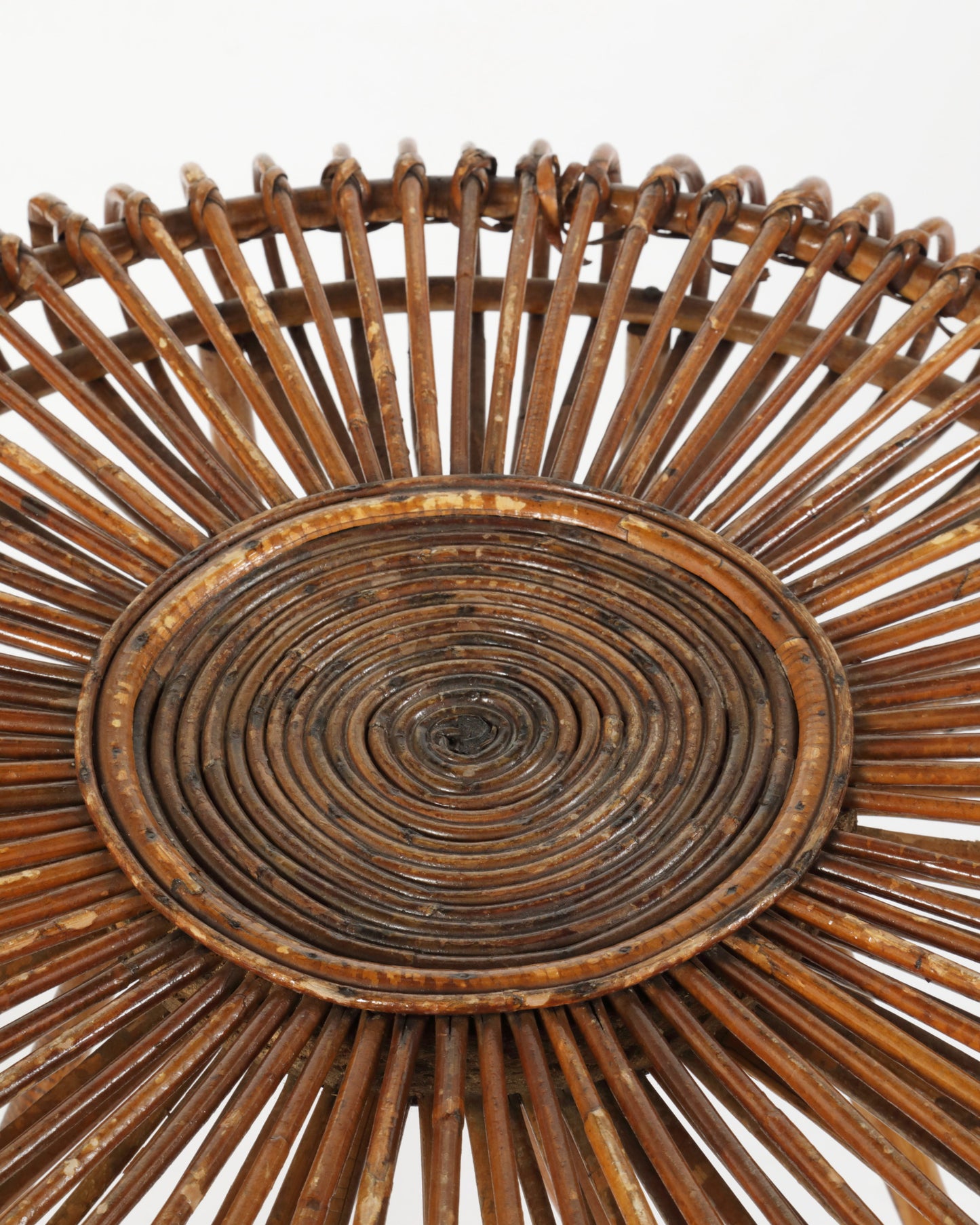 Piccolo tavolo tondo bamboo anni 60