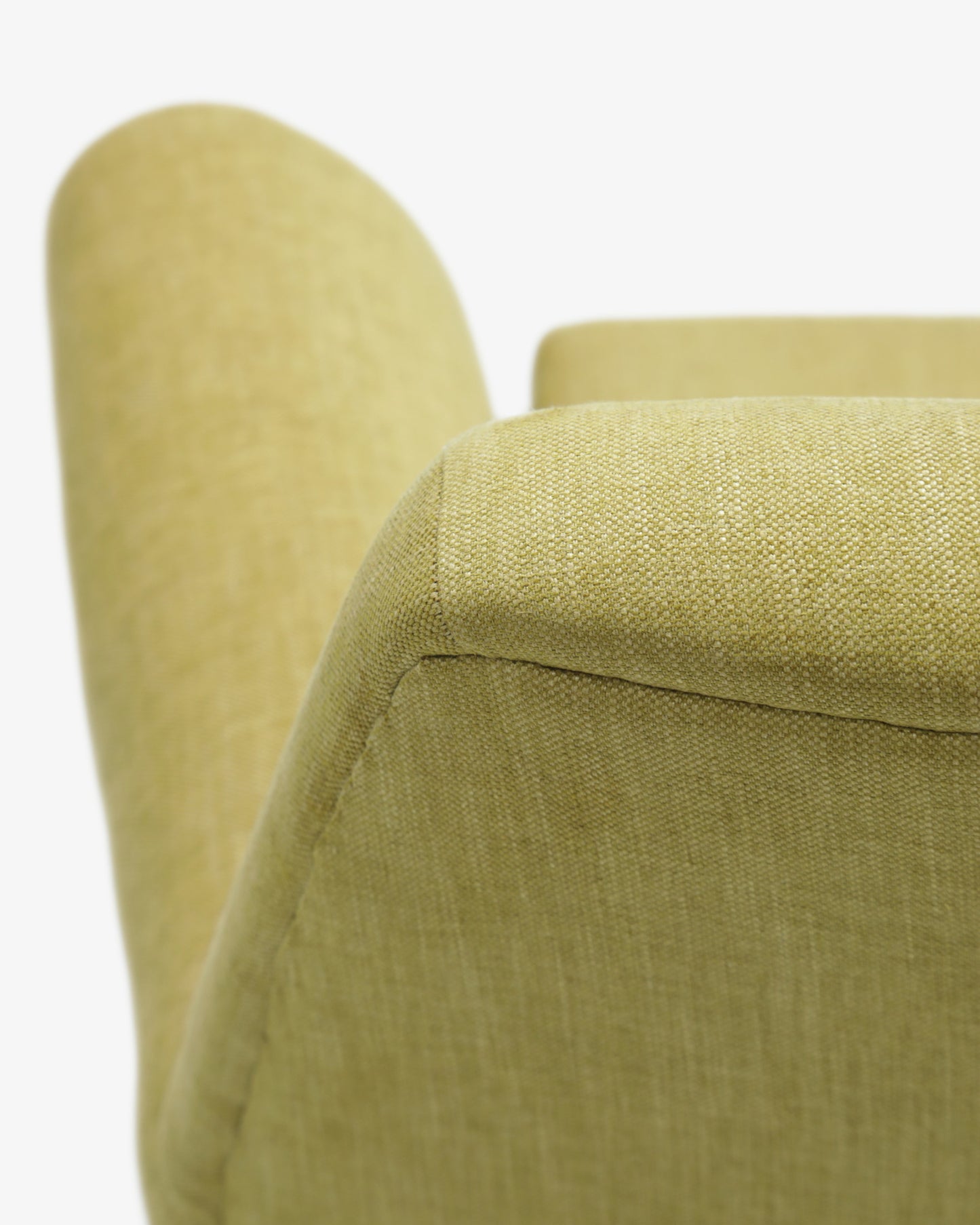 Coppia poltrone anni 50 senape reinterpretato t r  i p l e f