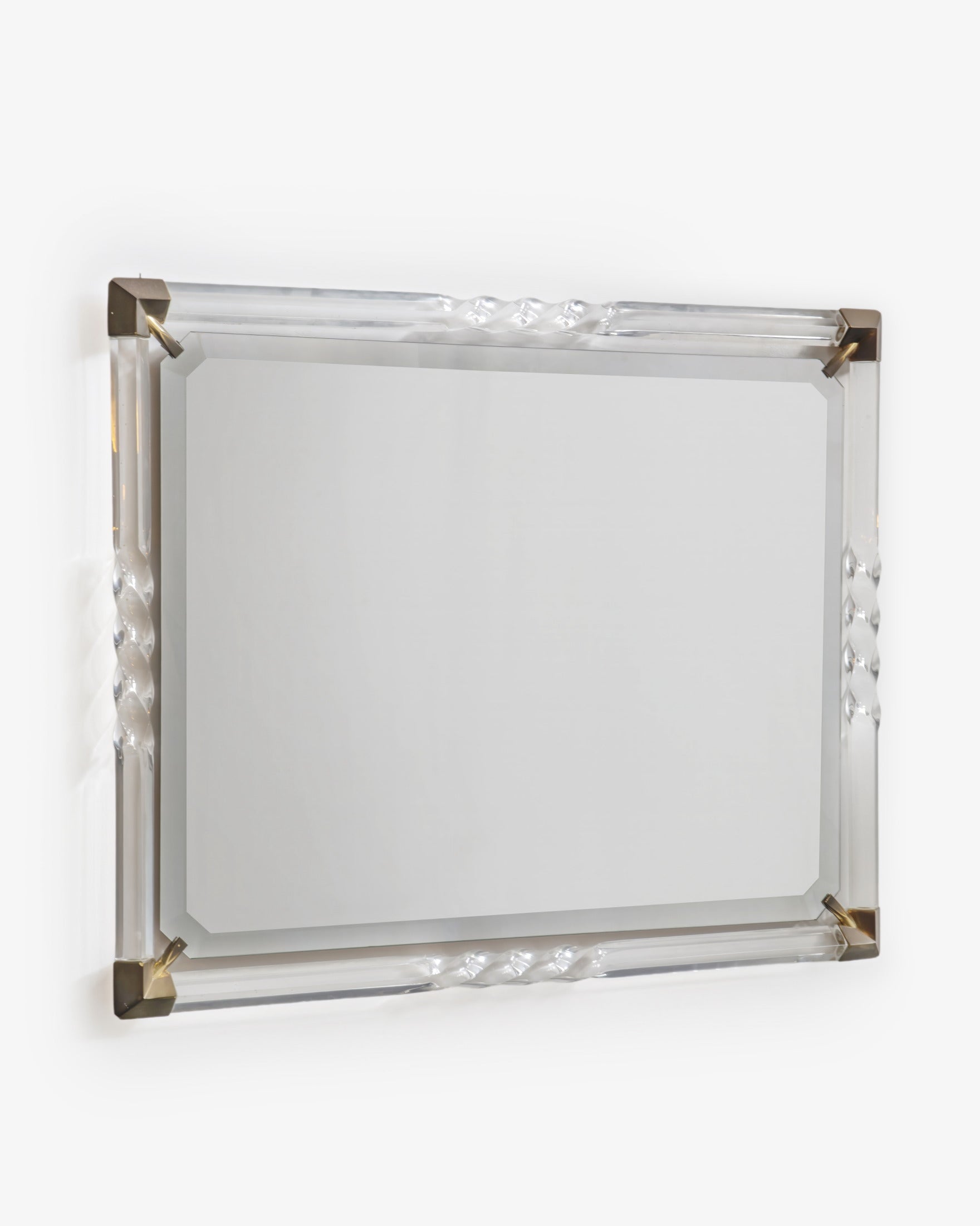 Specchiera molata plexiglass e ottone lavorazione torchon anni 70