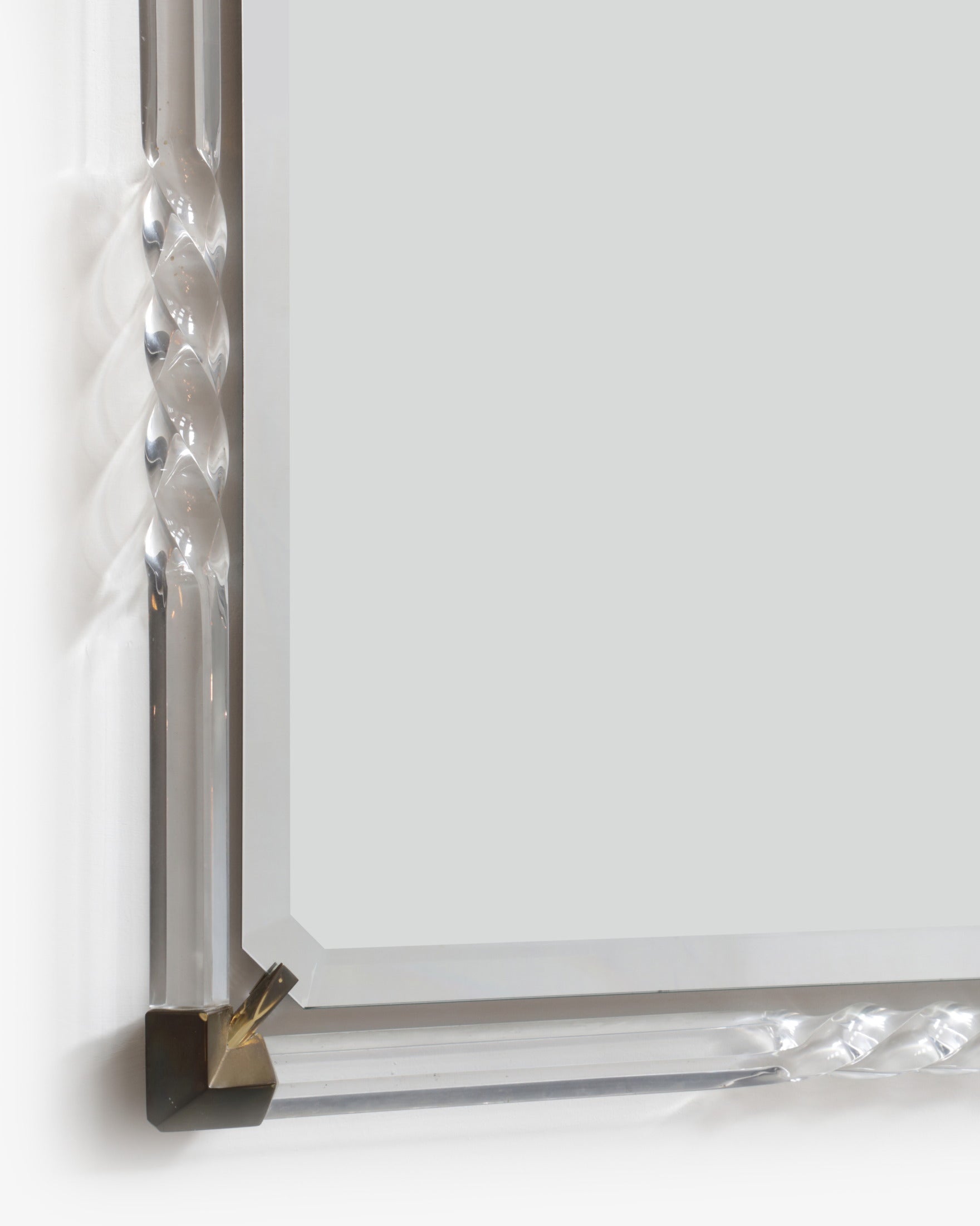 Specchiera molata plexiglass e ottone lavorazione torchon anni 70