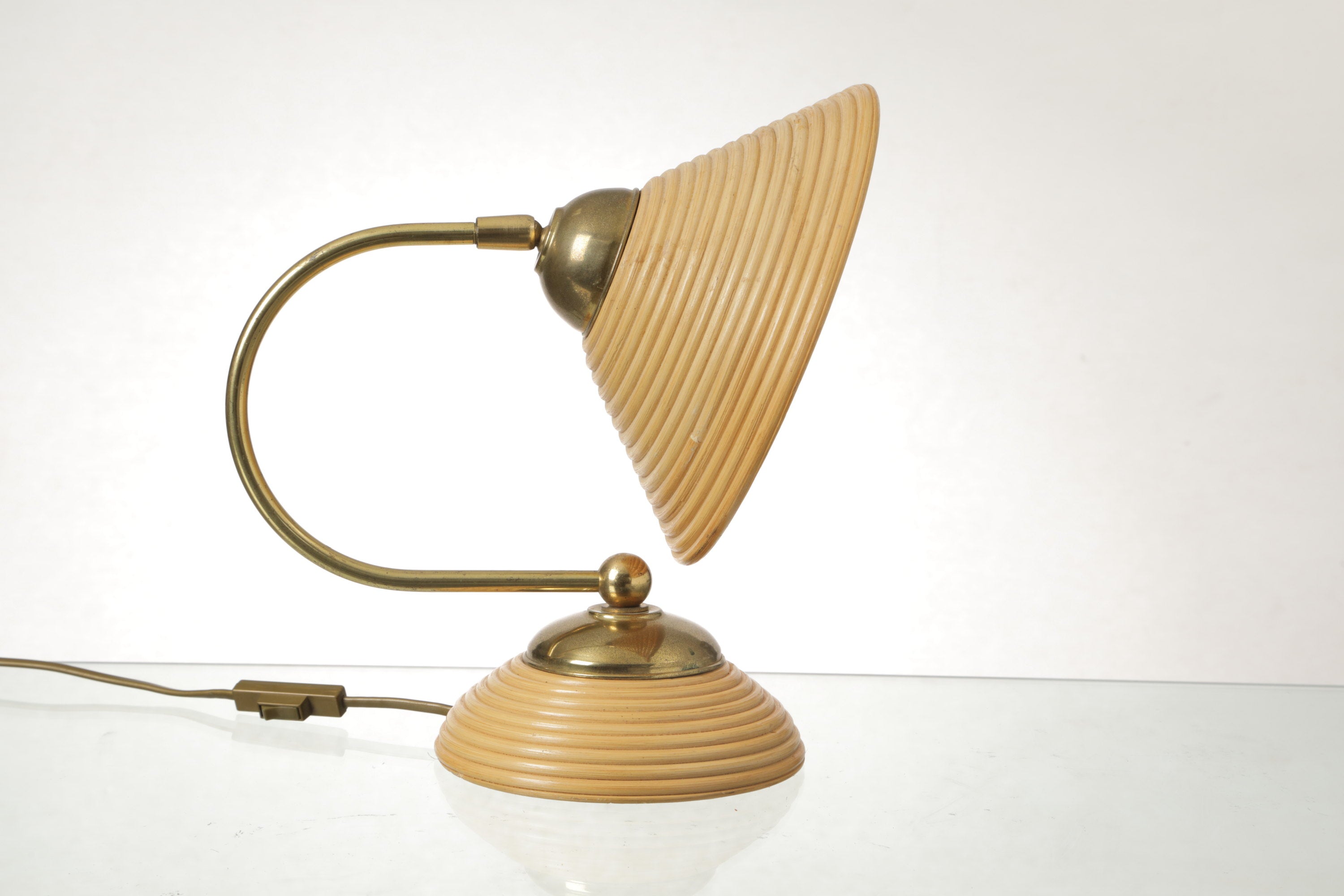 Applique anni 70 rattan e ottone