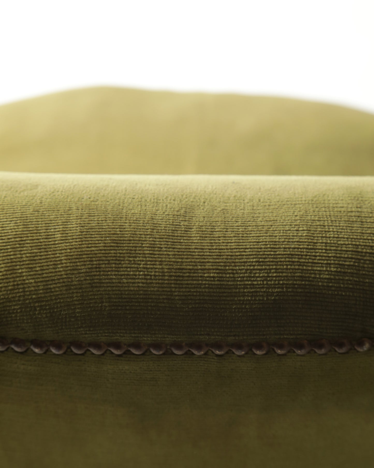 Poltrona anni 50 velluto verde oliva