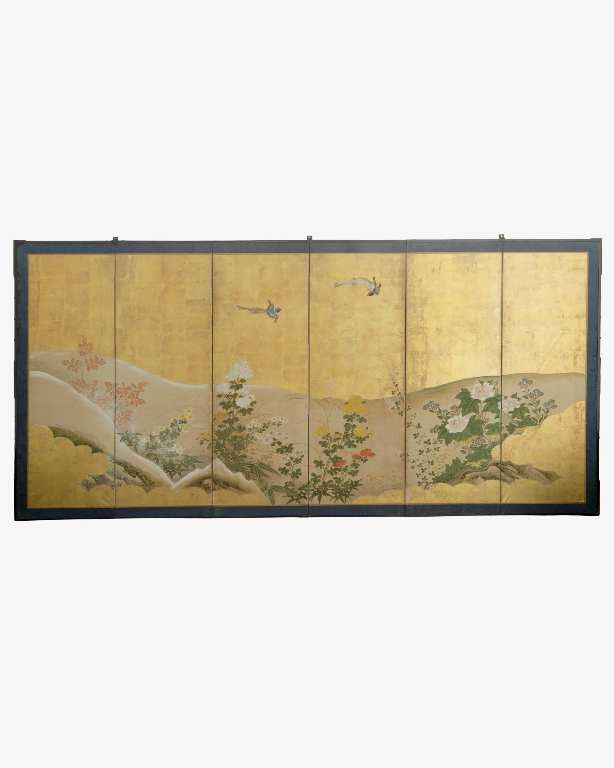 Folding screen with autumn flowers and birds in flight