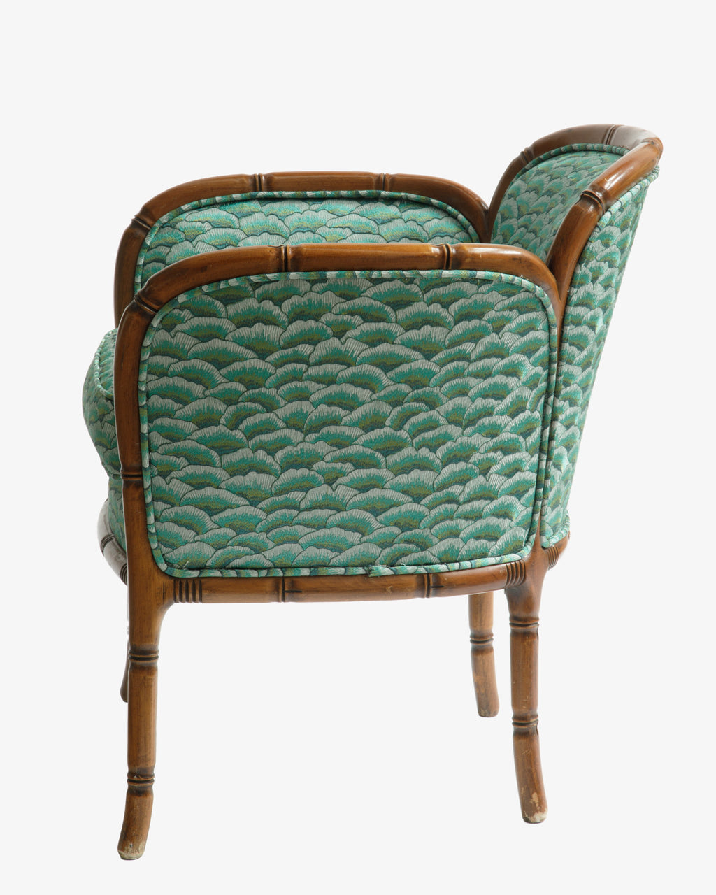 Quattro poltrone vimini anni 60 reinterpretate da  triplef