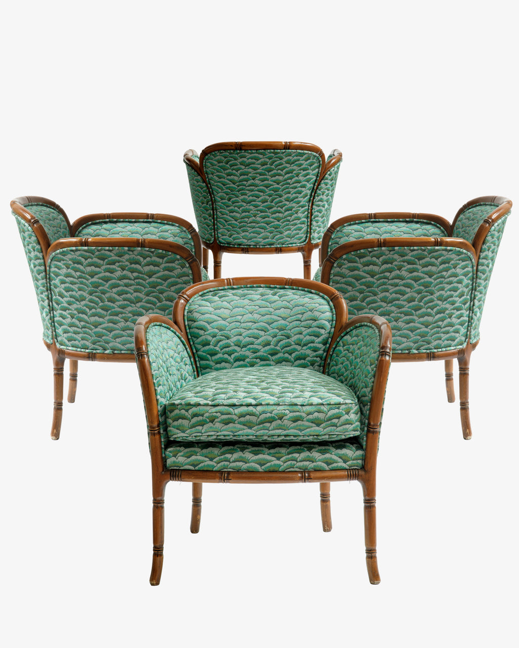 Quattro poltrone vimini anni 60 reinterpretate da  triplef