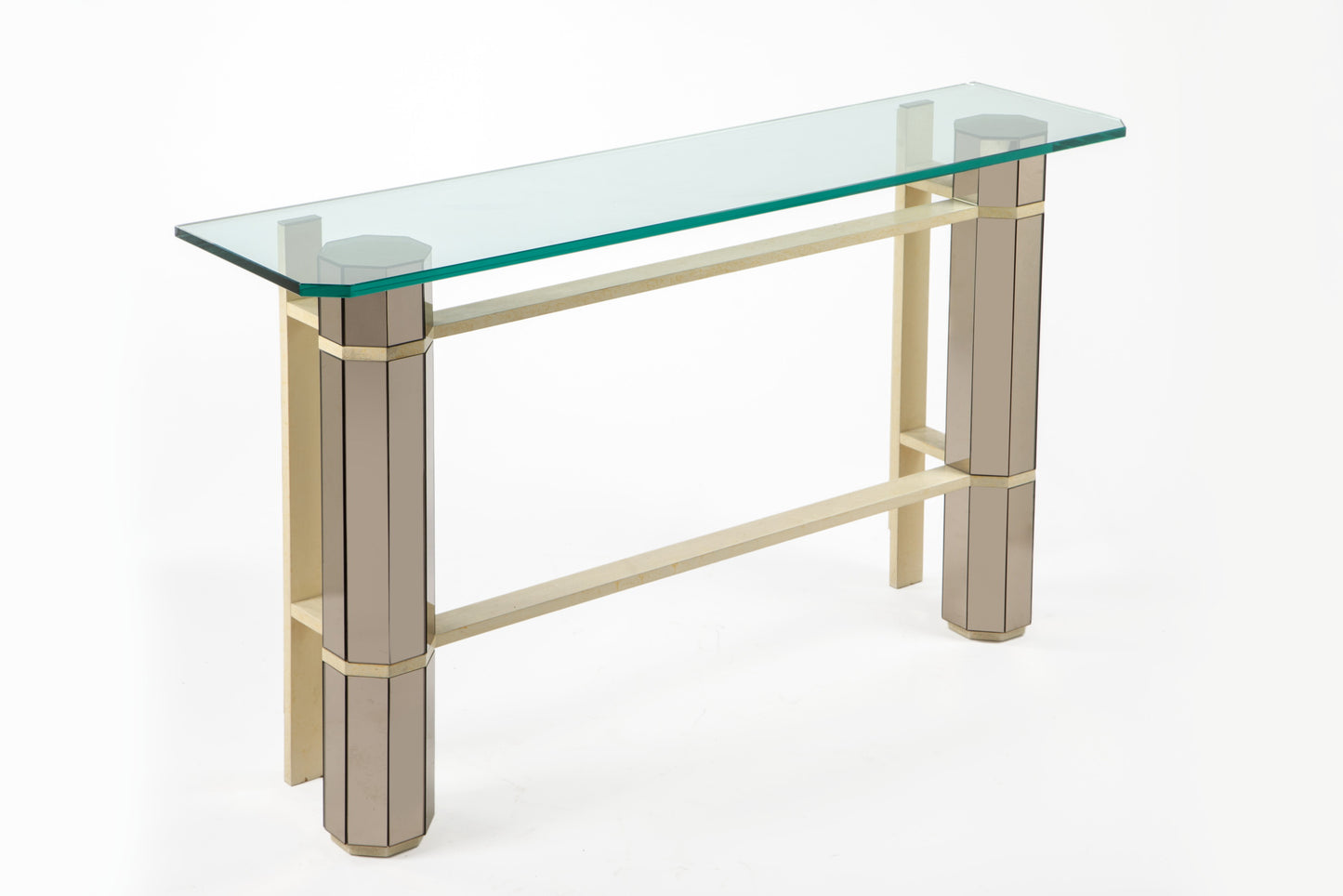 Crystal console with mirror base