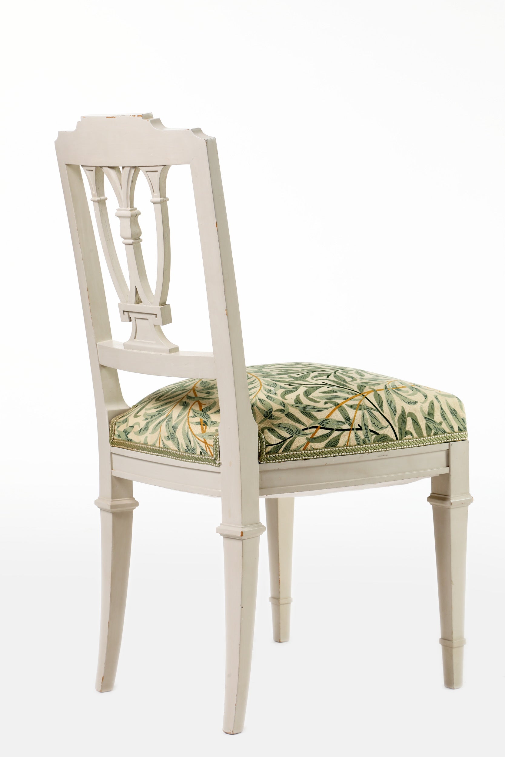 1950s chair in ivory lacquered leaf print