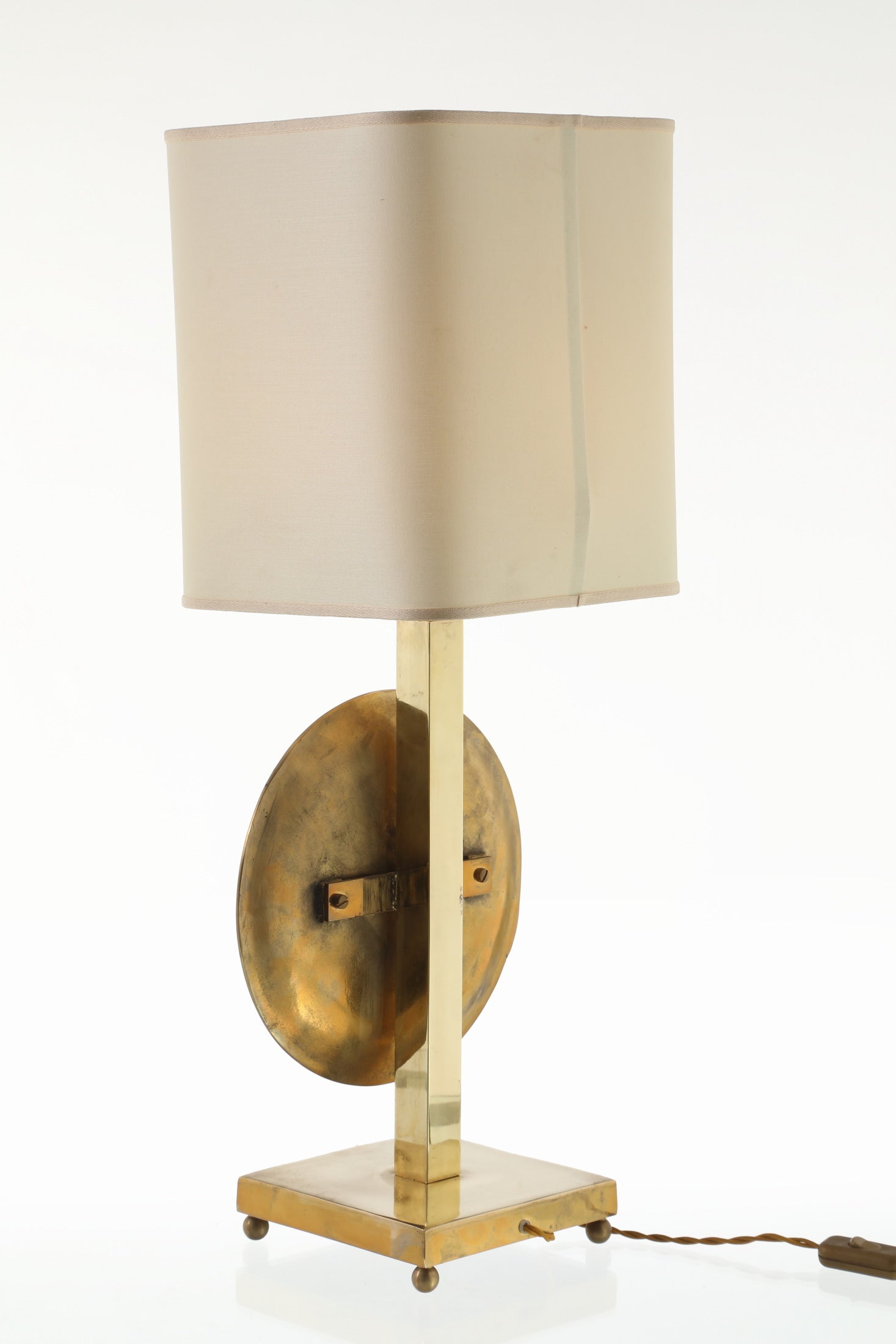 Coppia lampade ottone lavorazione rilievo