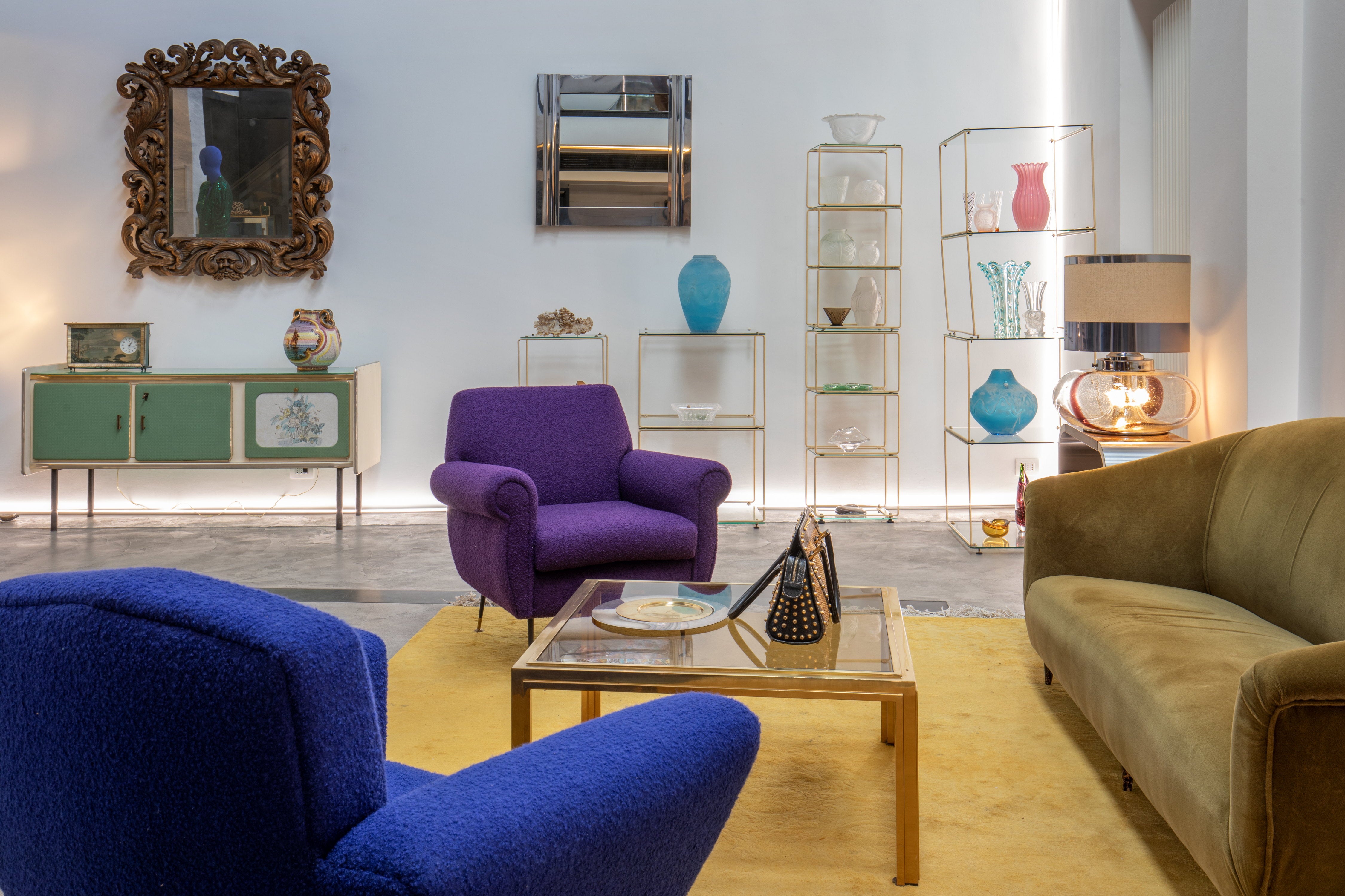50's armchair reinterpreted in purple triplef bouclé