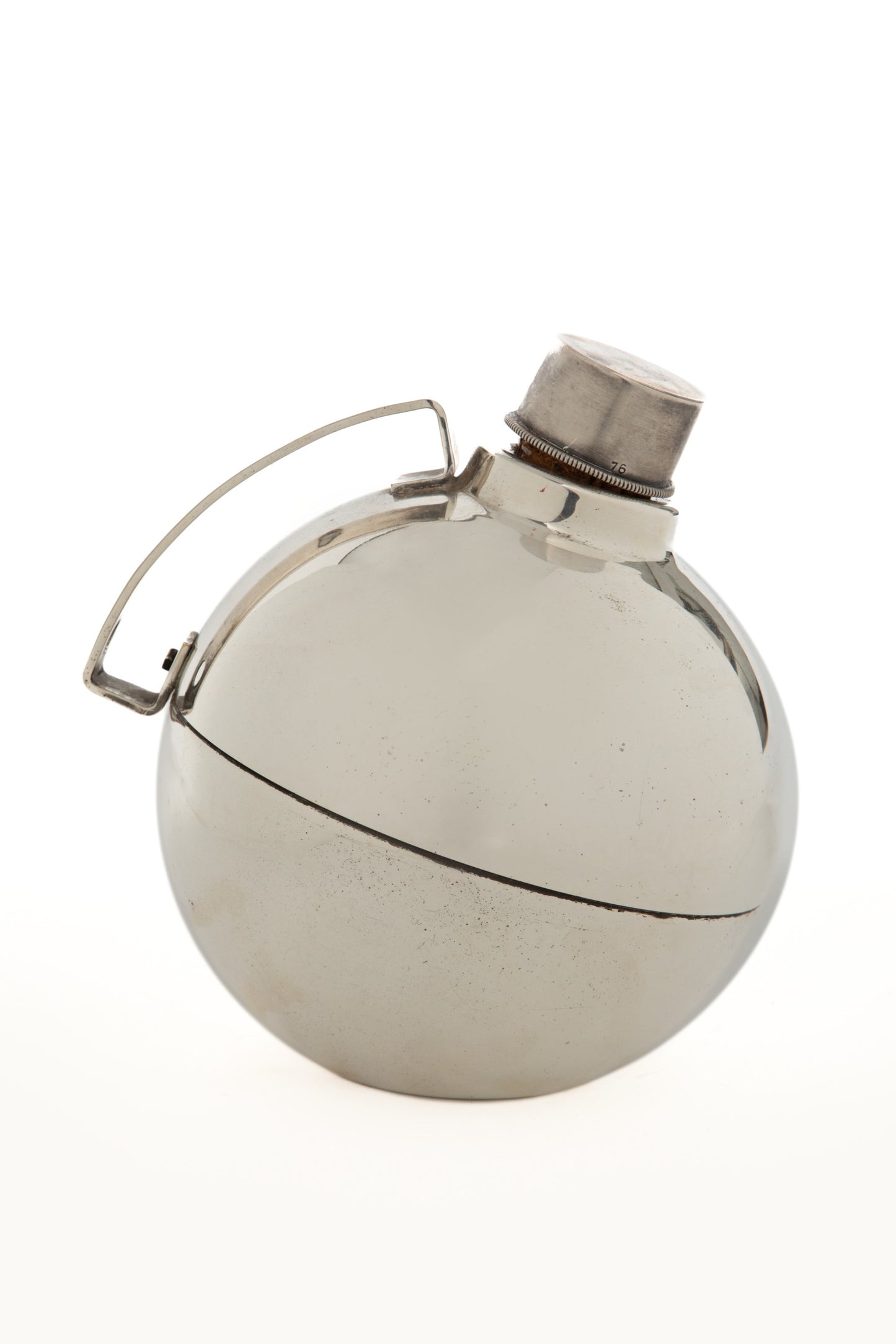 70s spherical thermos in silver plated