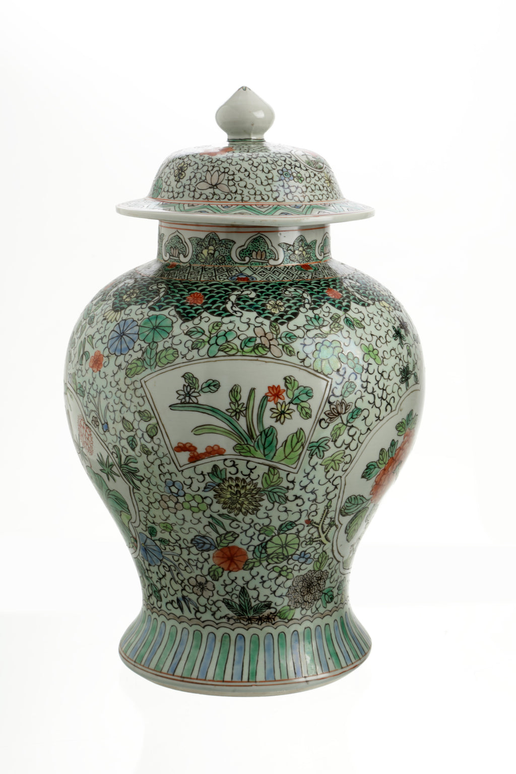 Chinese painted potiche