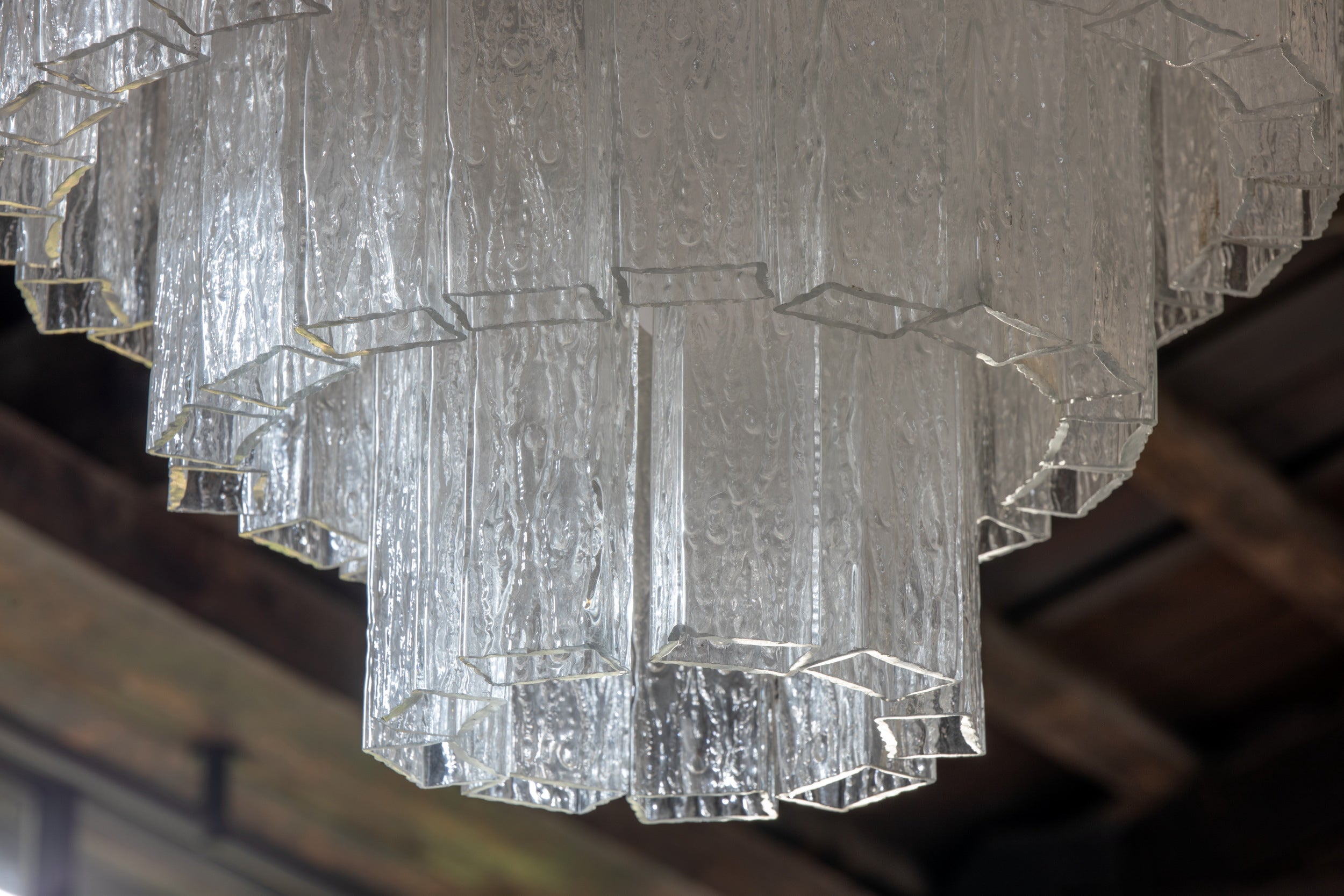 Murano chandelier with bark rectangular section tubes