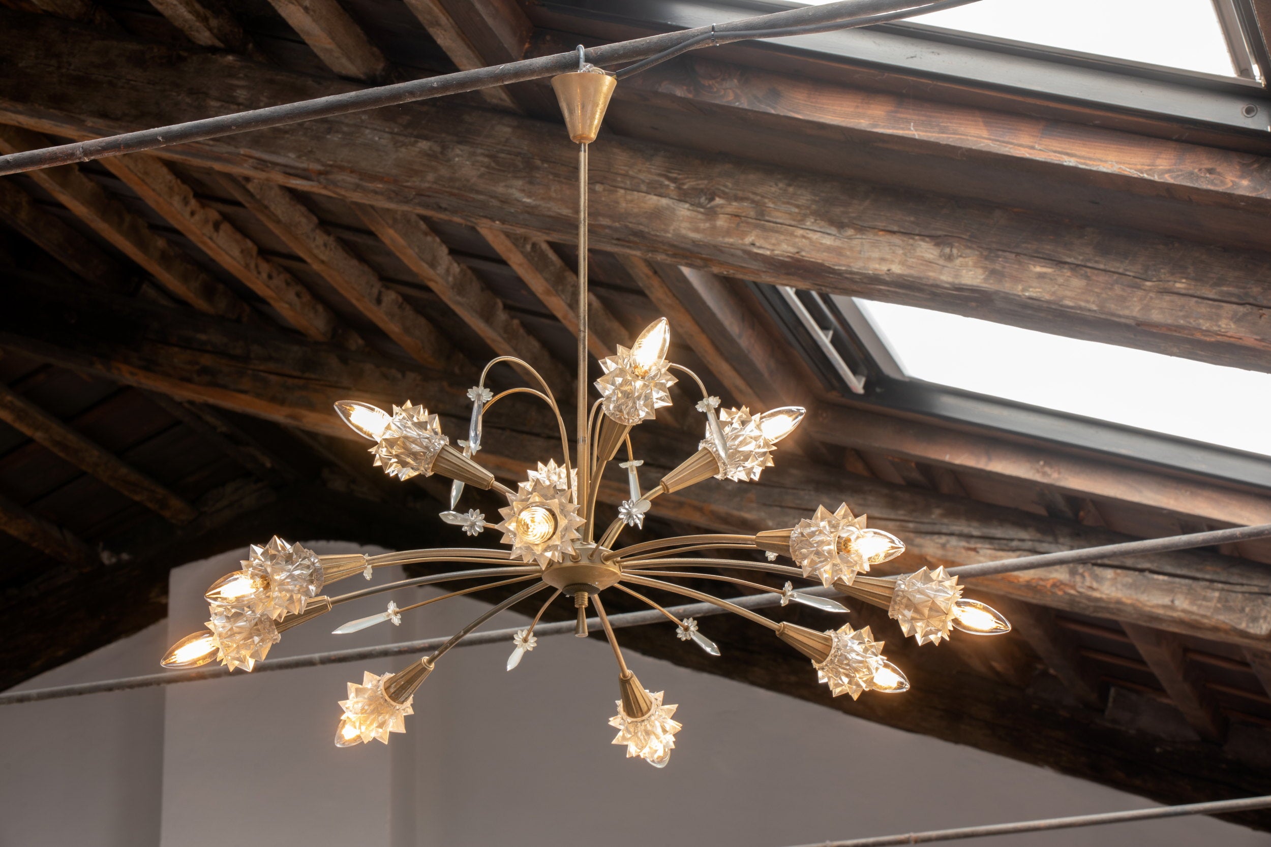 Lampadario anni 50 ottone e vetro diamantato
