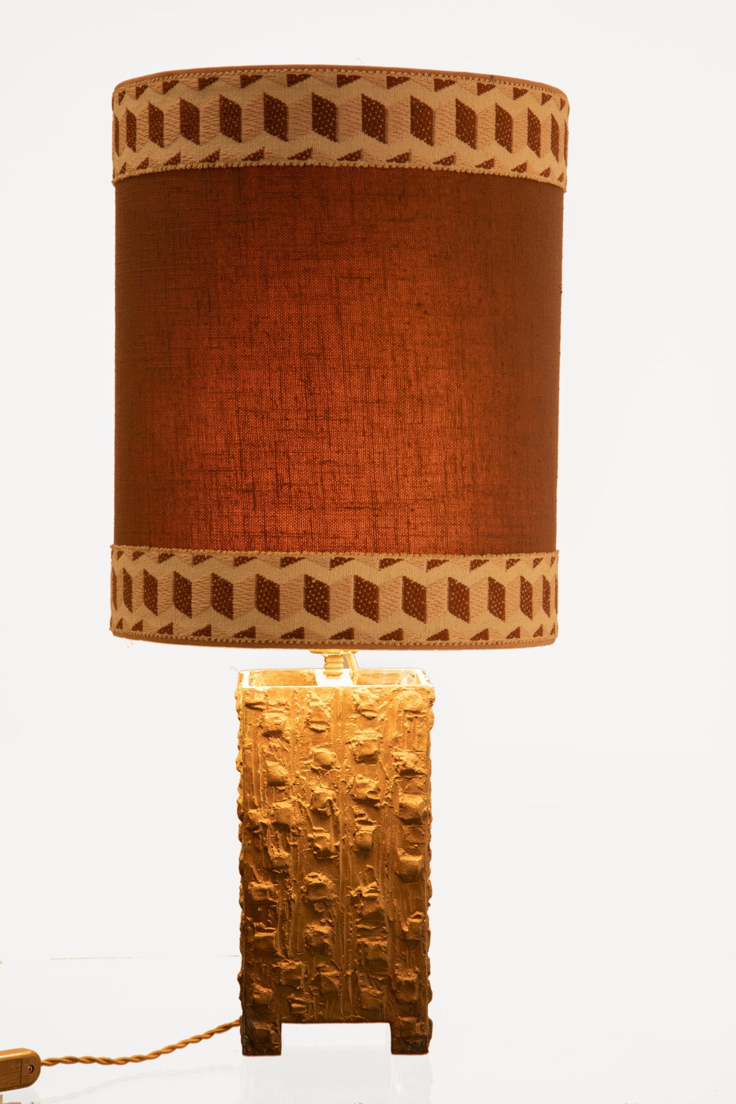 Sculptural lamp in bronze attributed to Angelo Brotto from the 70s