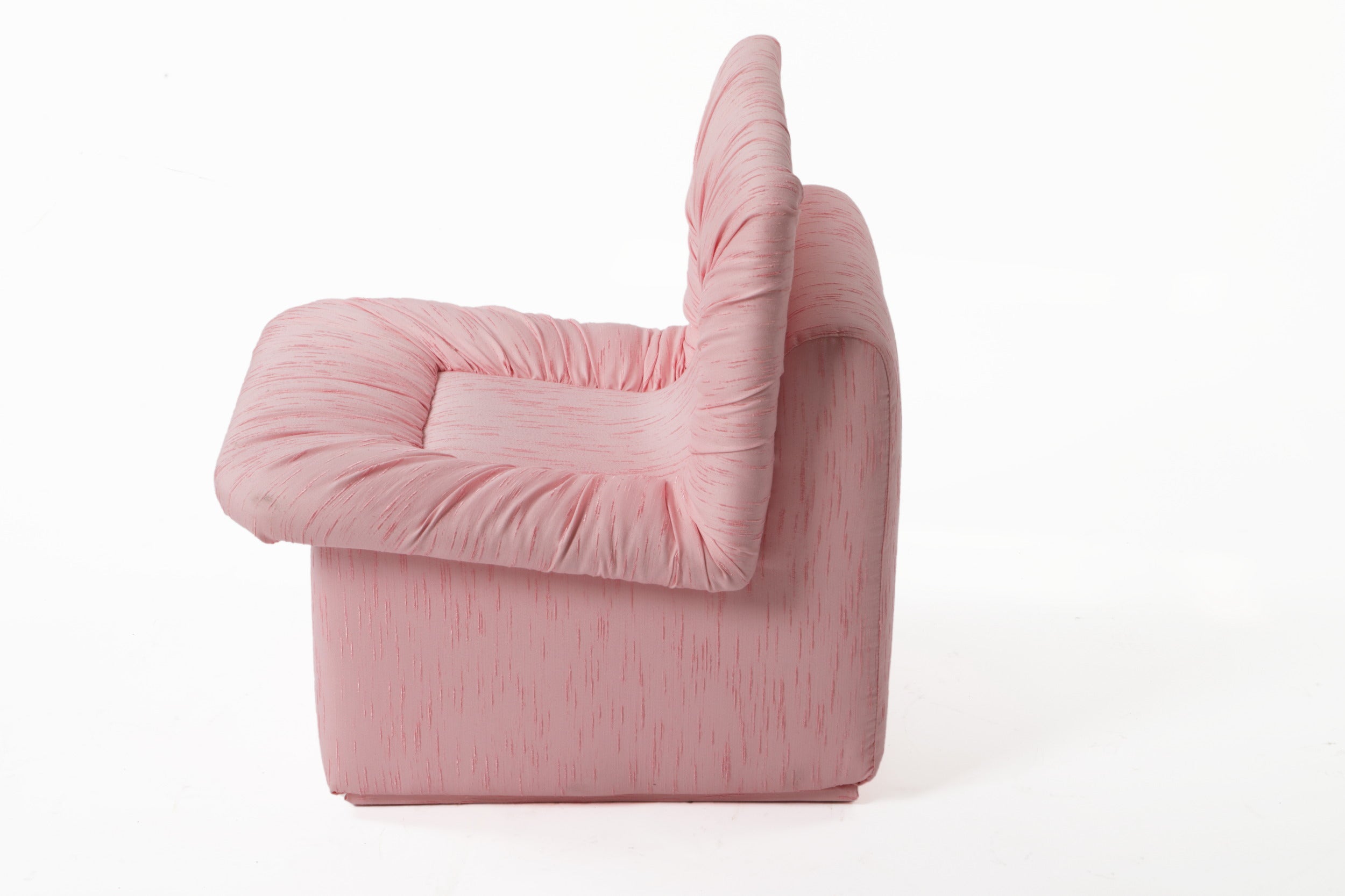 Small 70s armchair reinterpreted by triplef
