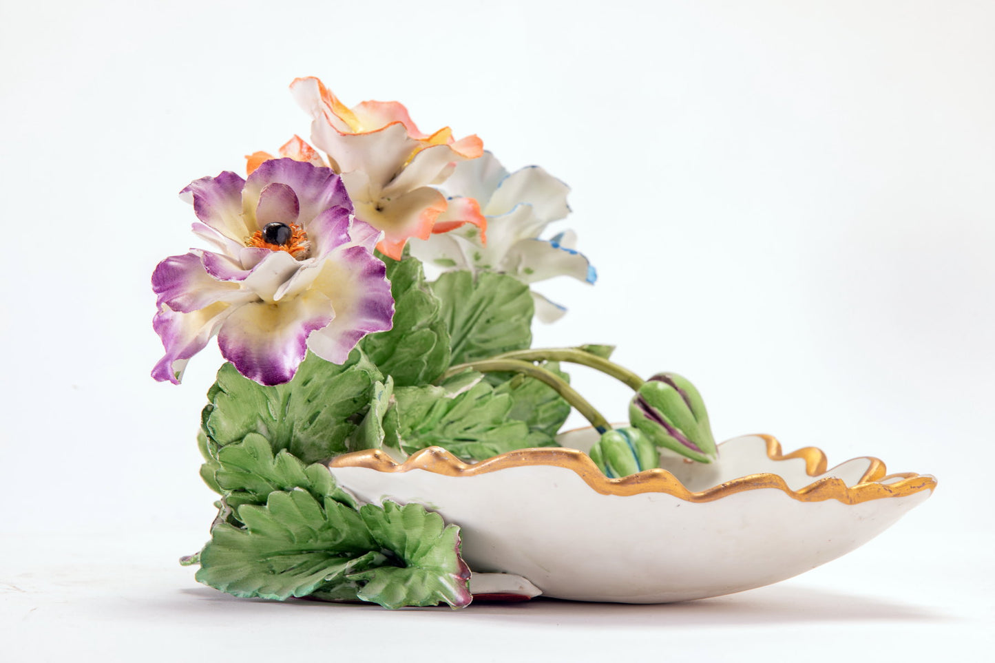 Small Capodimonte table accessory from the 50s