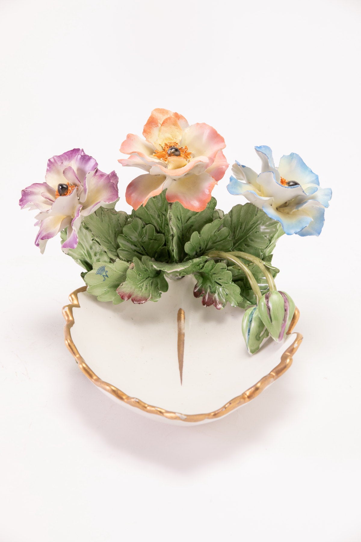 Small Capodimonte table accessory from the 50s