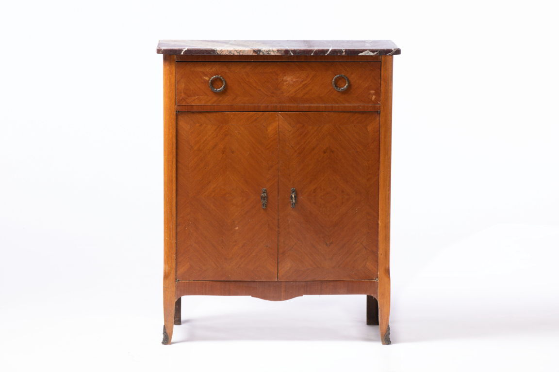 Small 19th century French chest of drawers