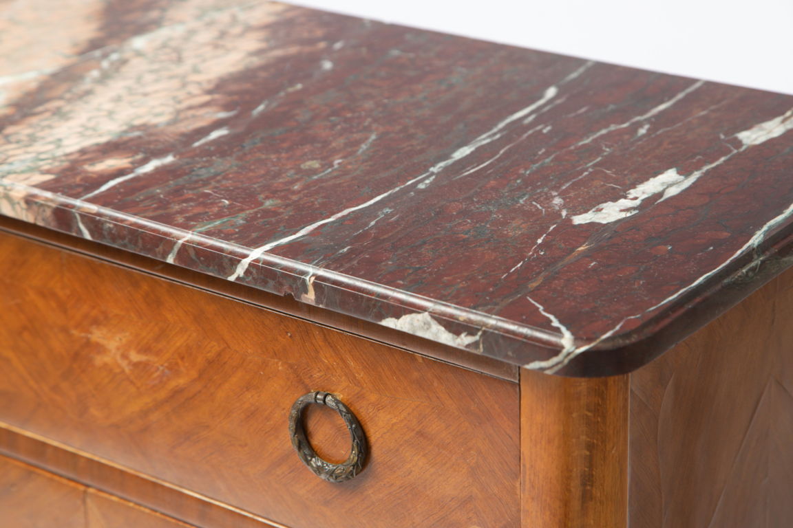 Small 19th century French chest of drawers