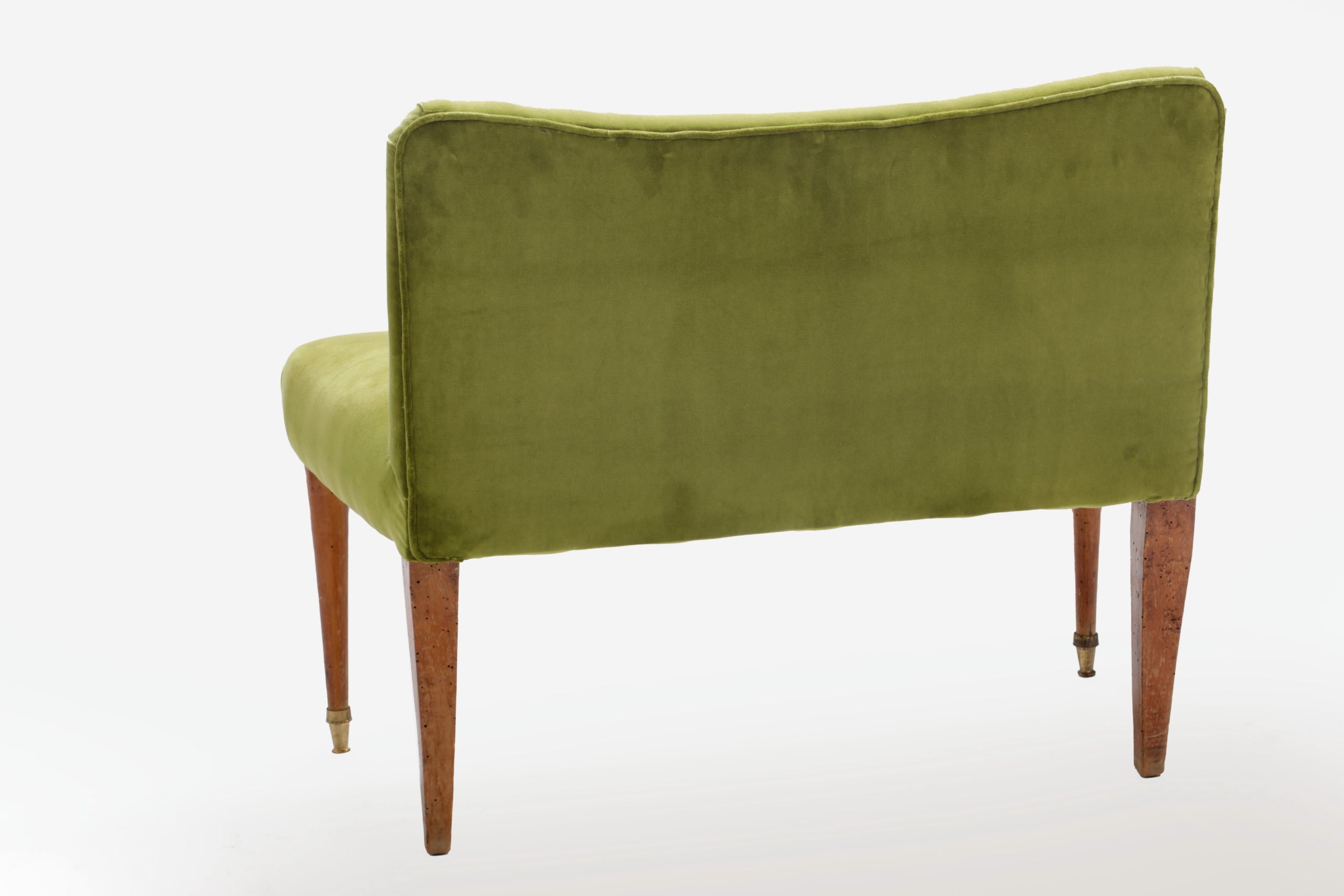 Small 60s sofa with buttoned back