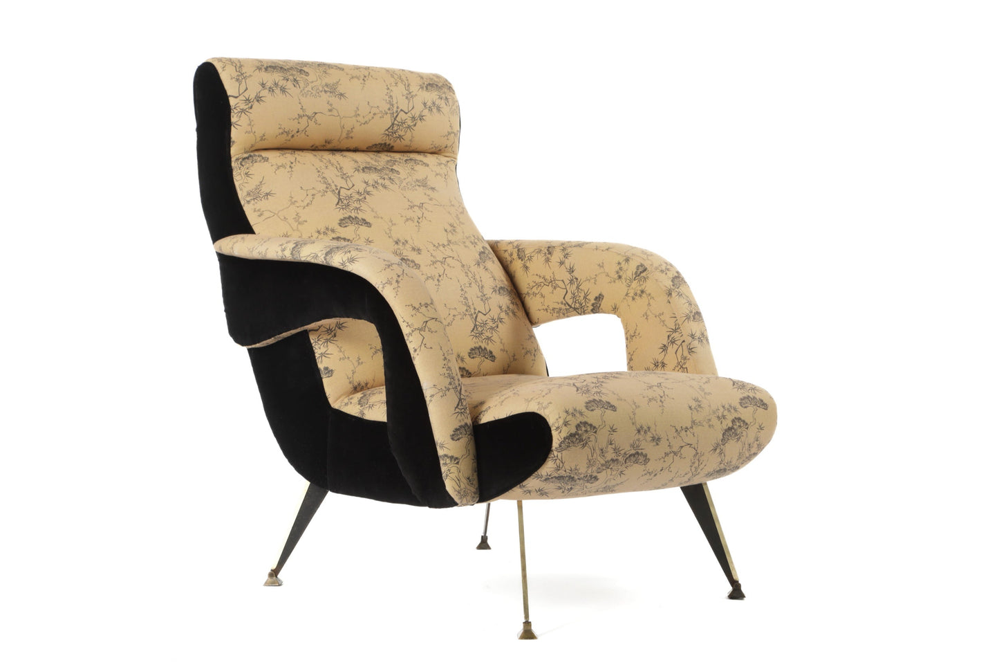 70s armchair reinterpreted by triplef