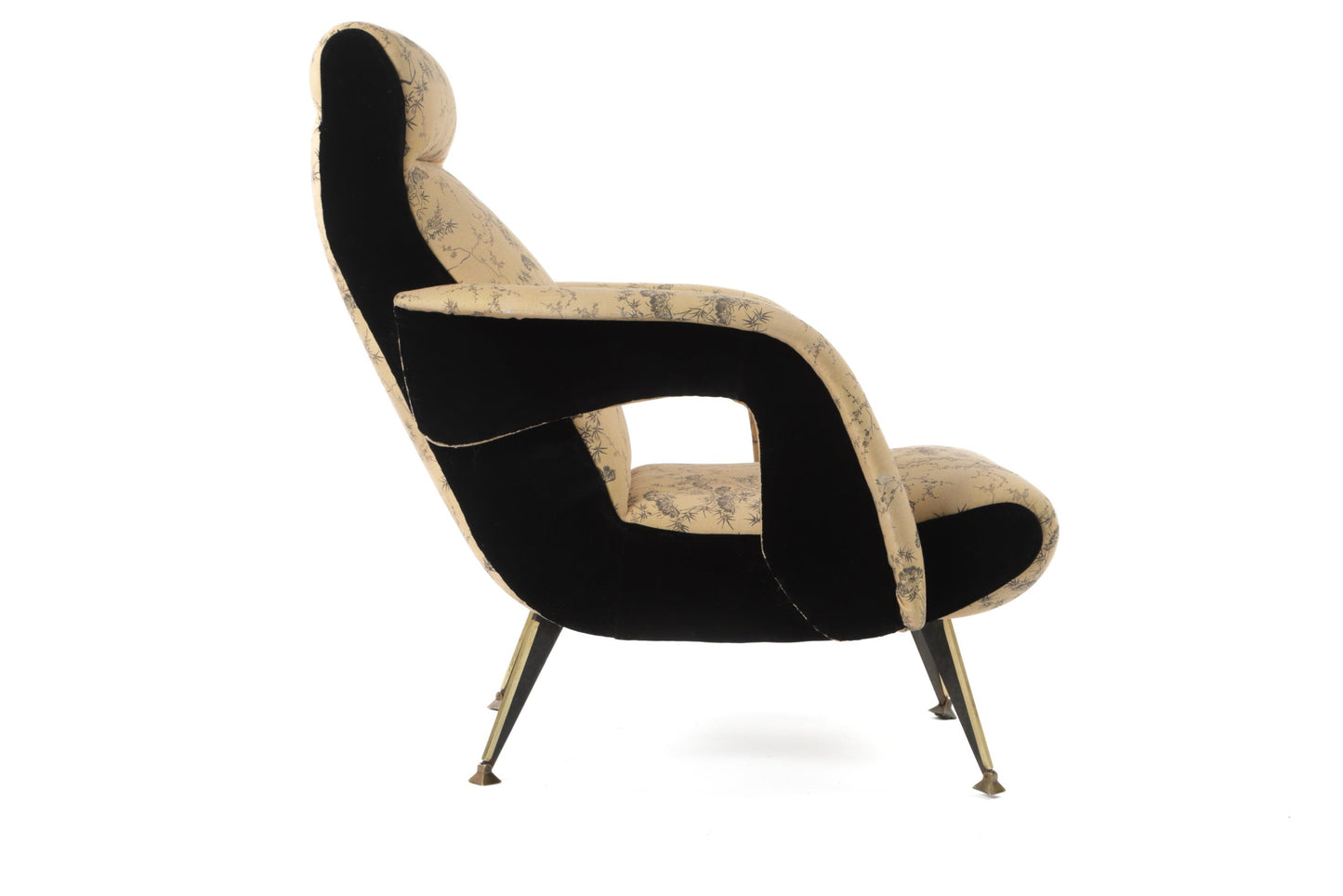 70s armchair reinterpreted by triplef