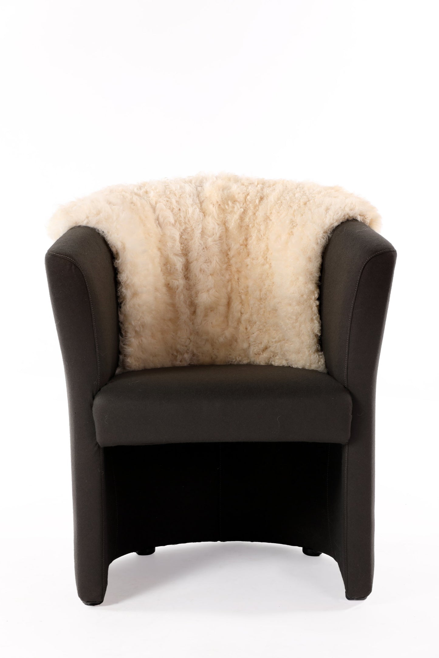 Tub armchair reinterpreted in triplef cotton and fur