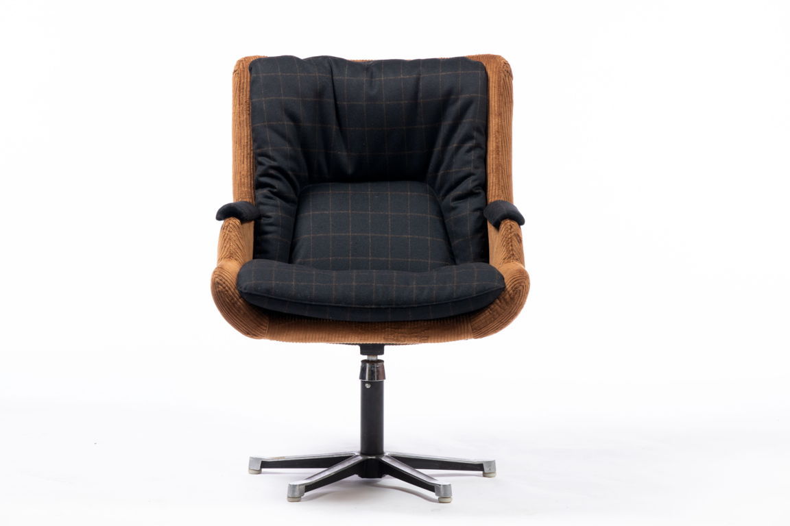 Swivel armchair from the 70s