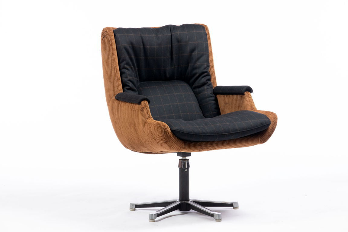 Swivel armchair from the 70s