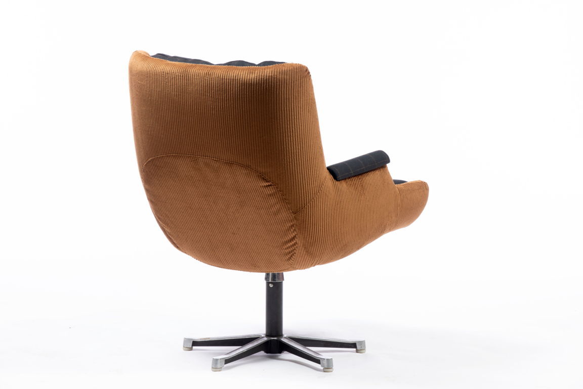 Swivel armchair from the 70s