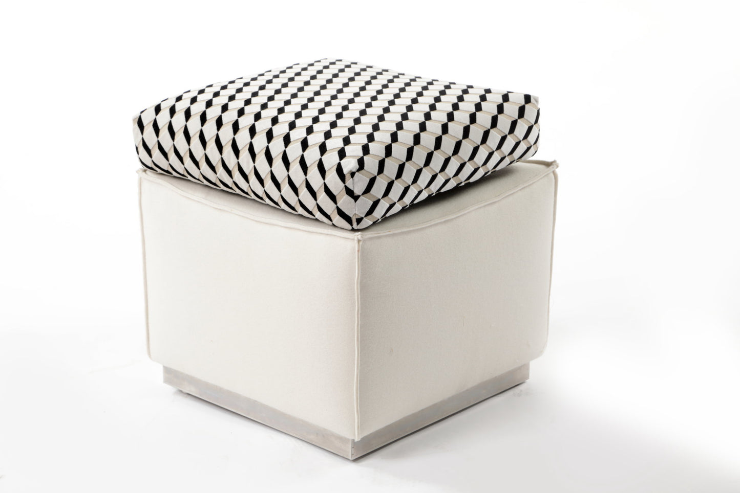 Square pouf from the 70s with chromed base