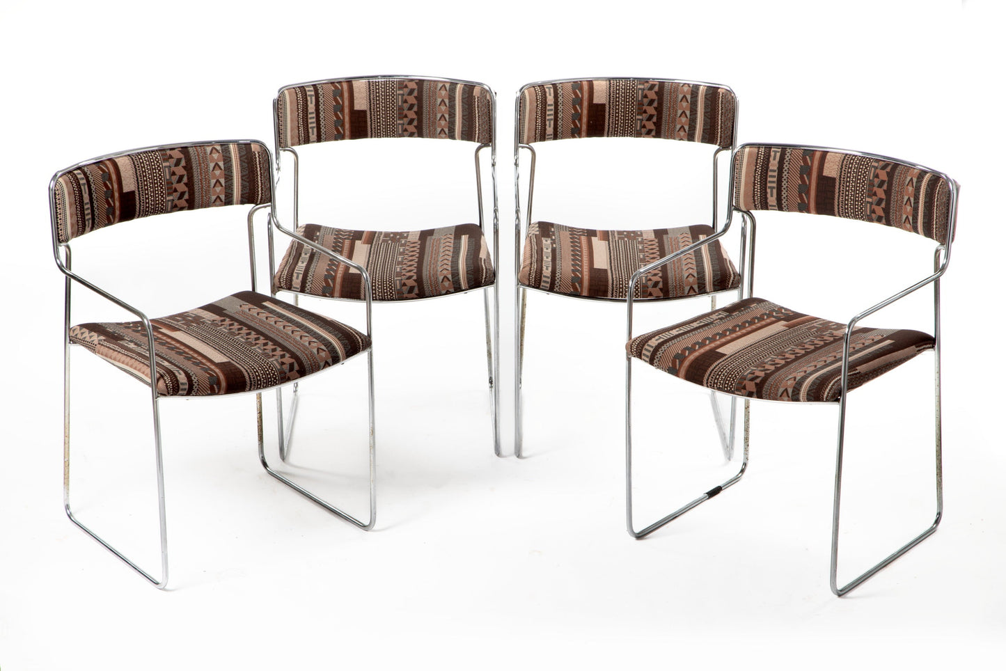 Four 70s chairs reinterpreted by trip le f