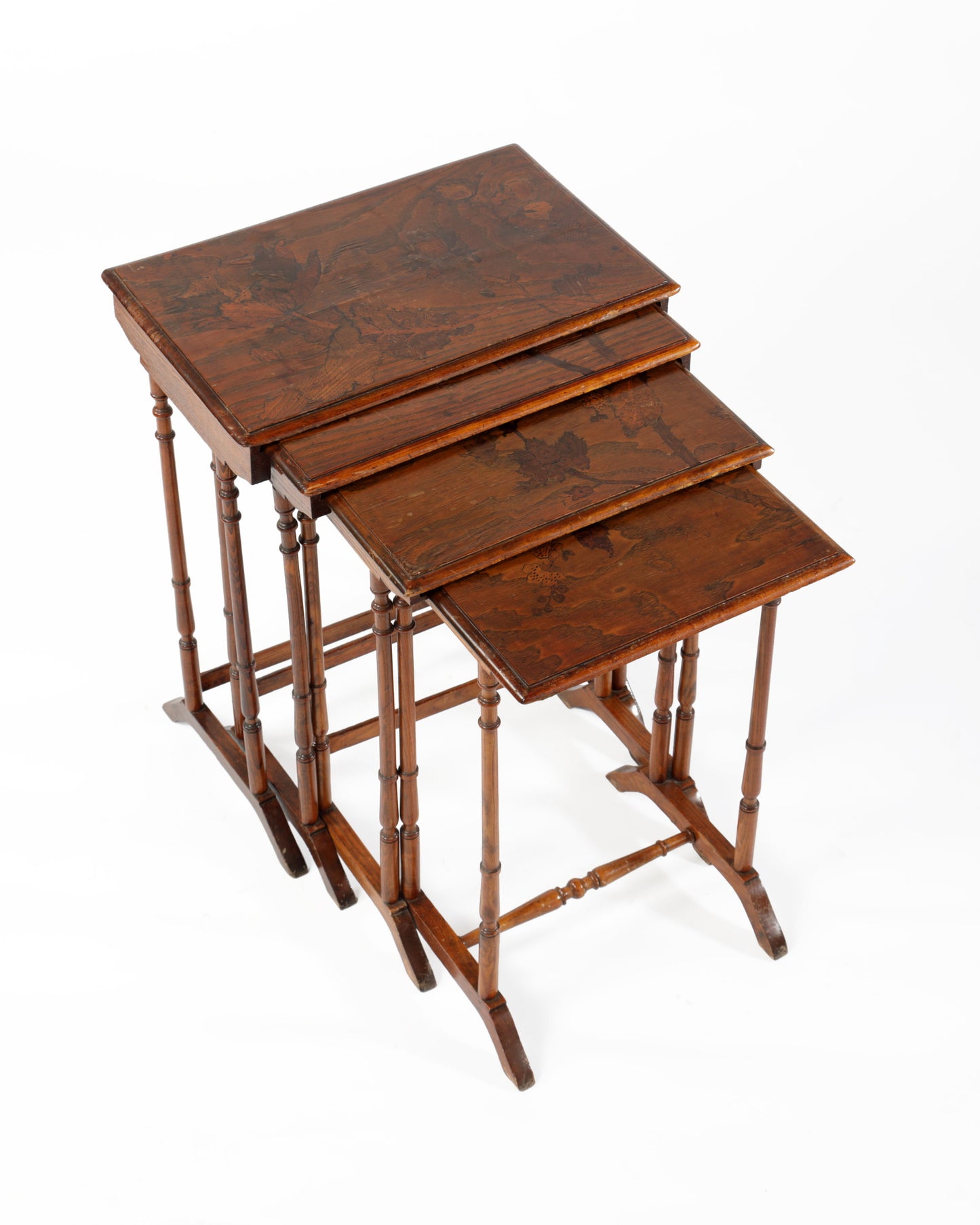 Quattro tavoli inglesi 900