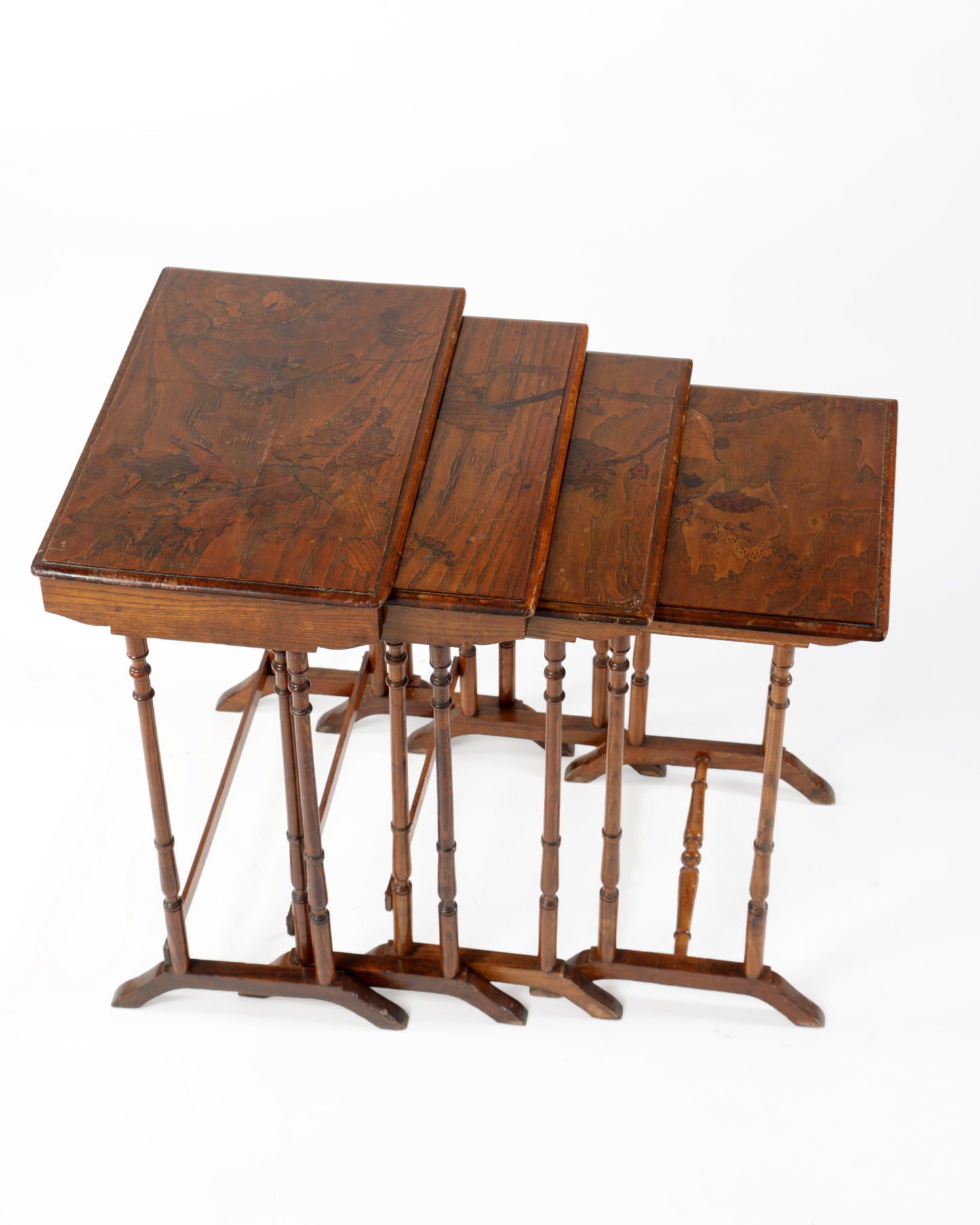 Quattro tavoli inglesi 900