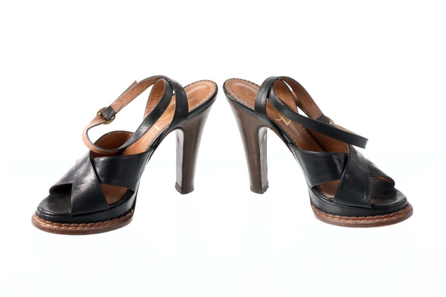 Yves Saint Laurent sandal in black leather