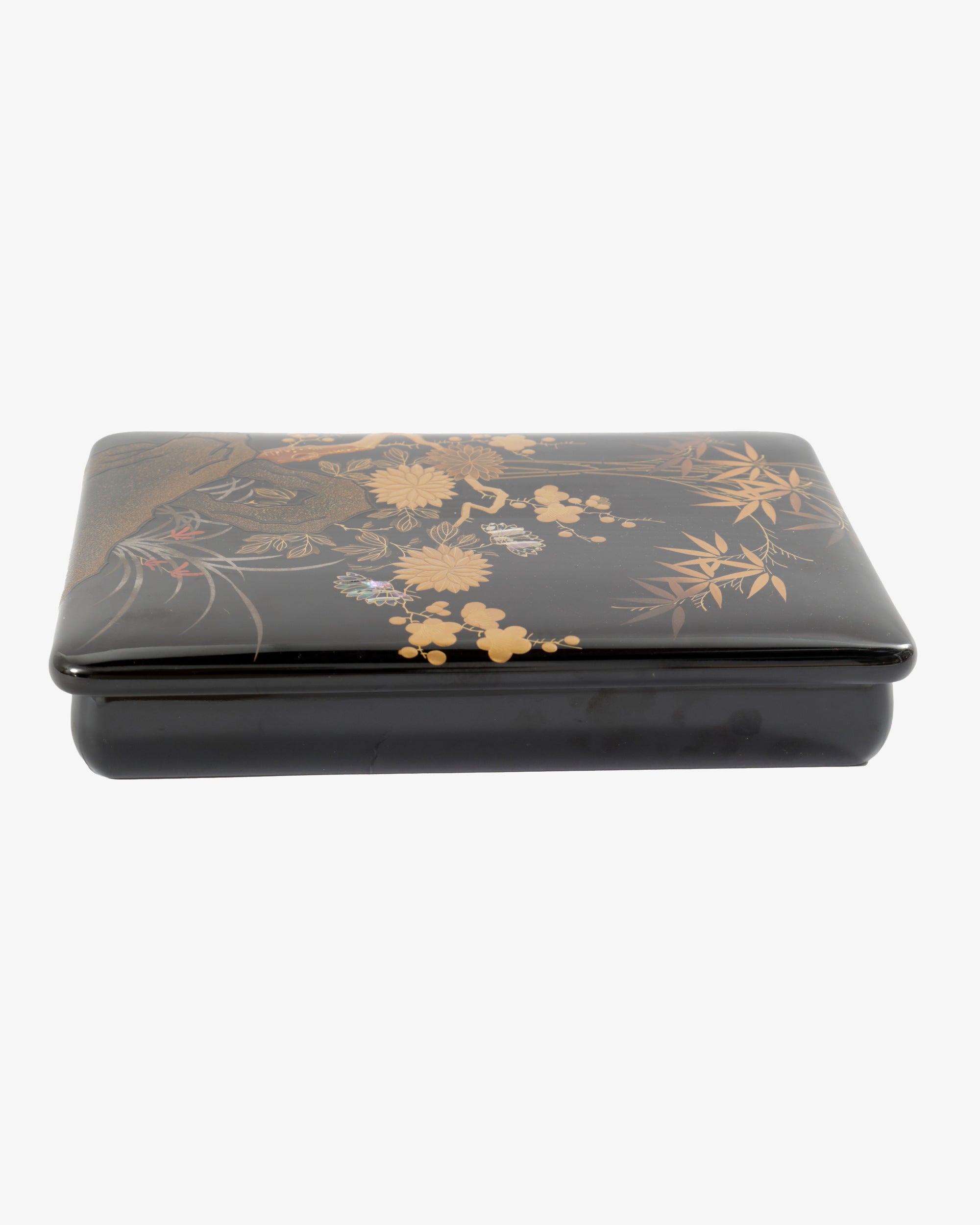 Scatola Suzuri-bako laccato con decoro floreale