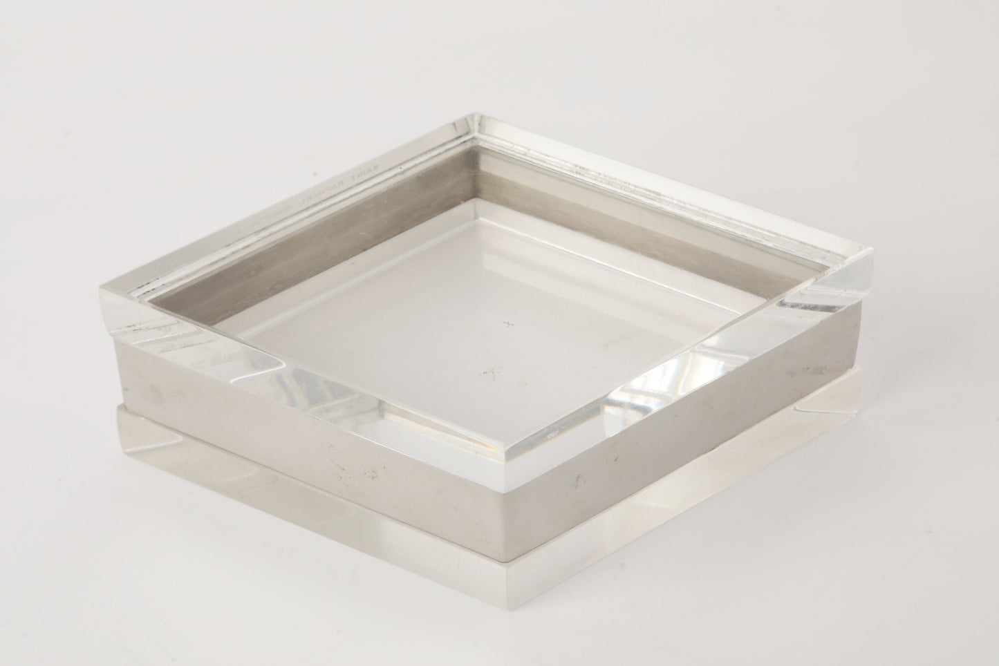 Scatola in plexiglass romboidale anni 70