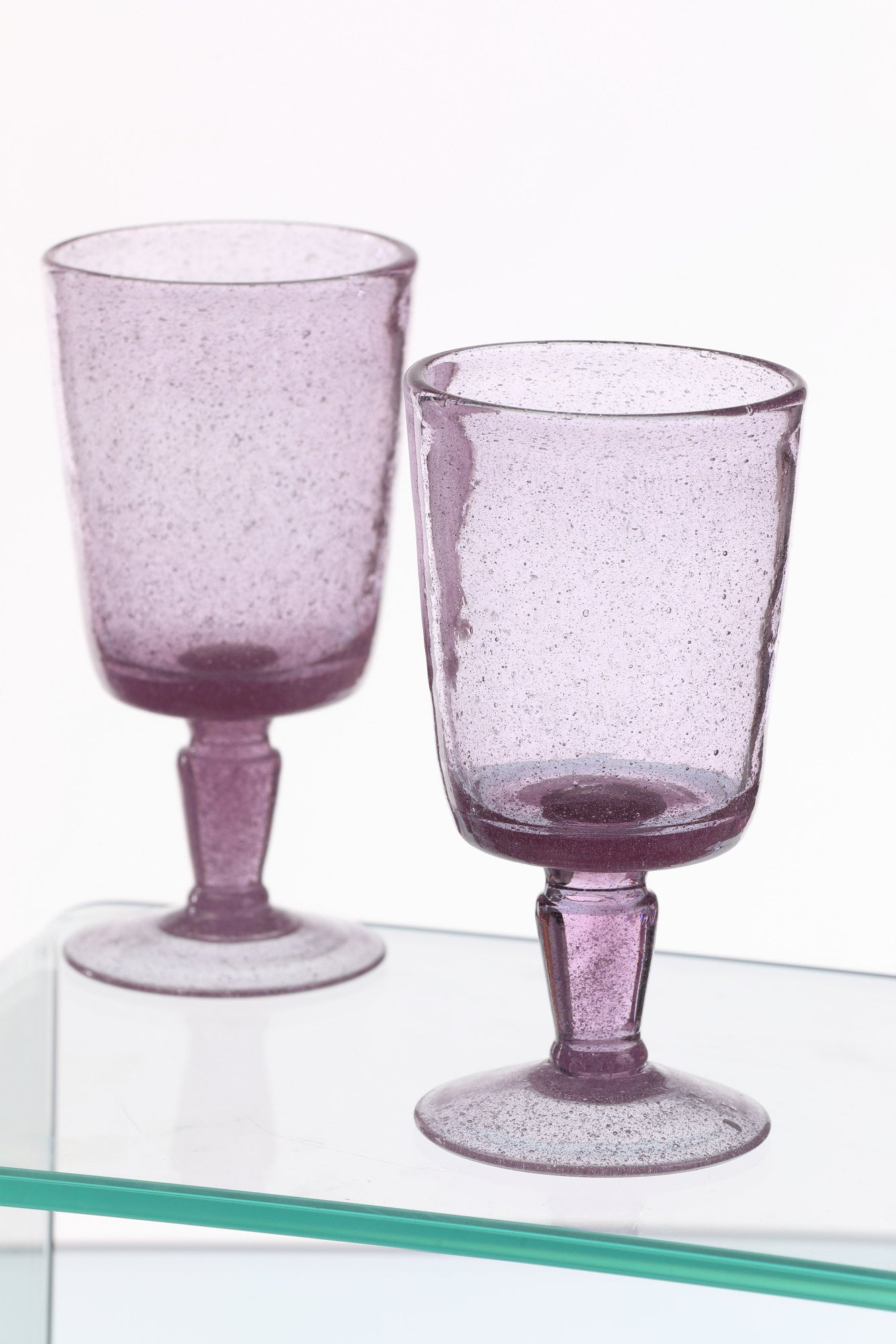 Memento Mauve glass service