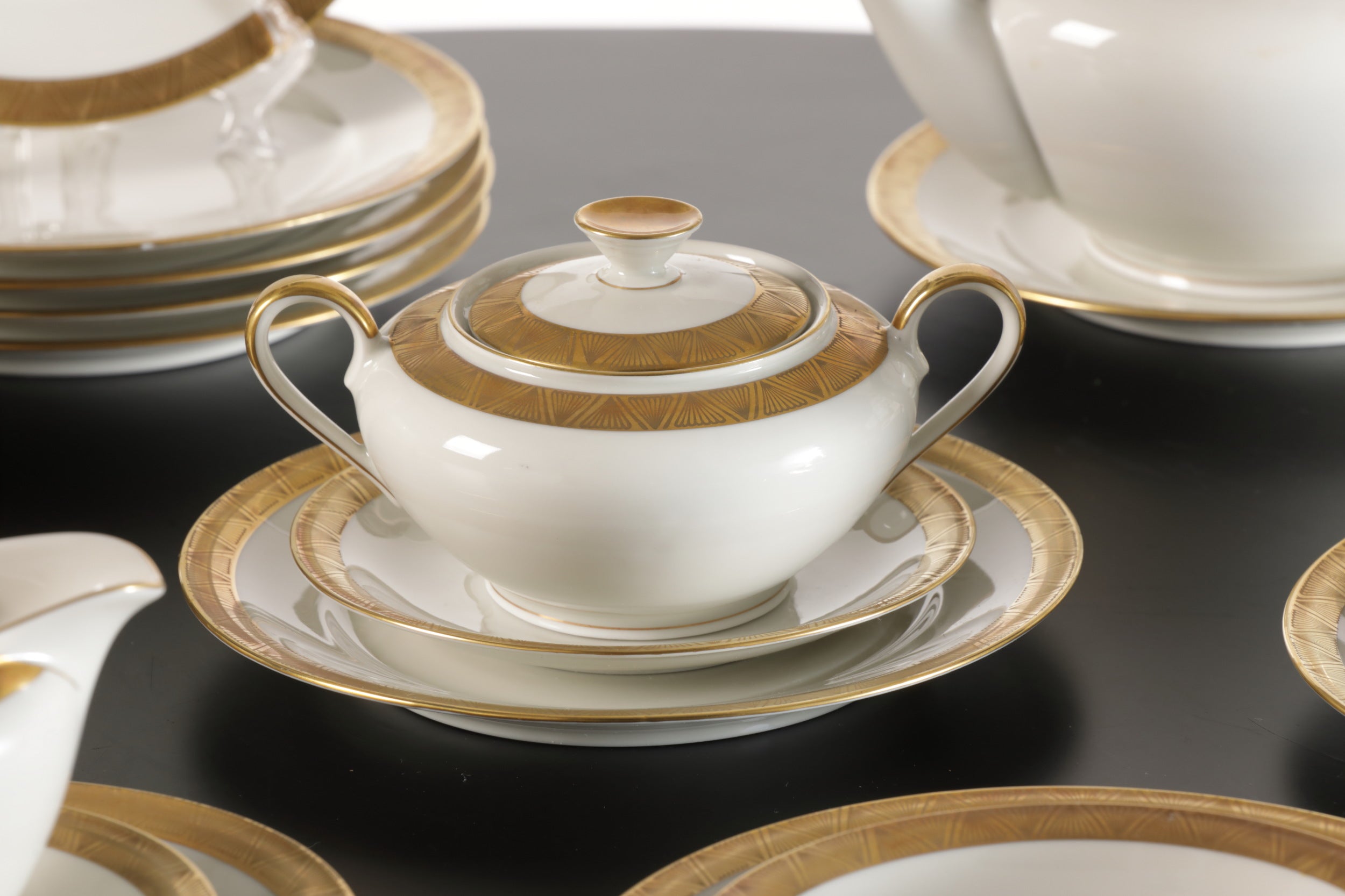 Bavaria tea set with gold rim from the 60s