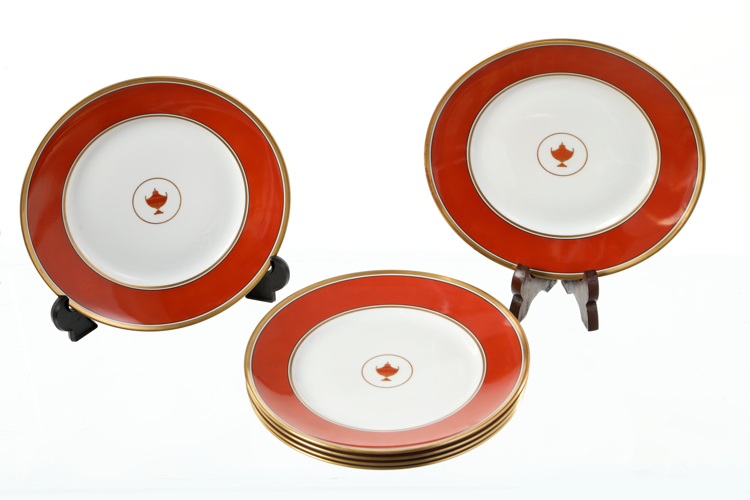 Six Richard Ginori plates, Impero Contessa Rosso model
