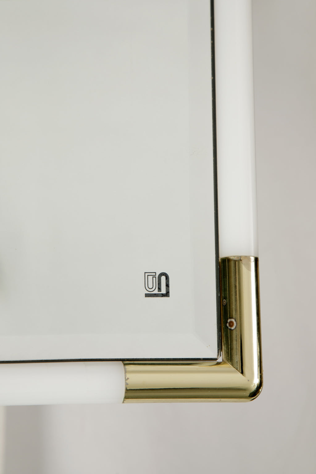Specchiera molata anni 70 lucite e ottone