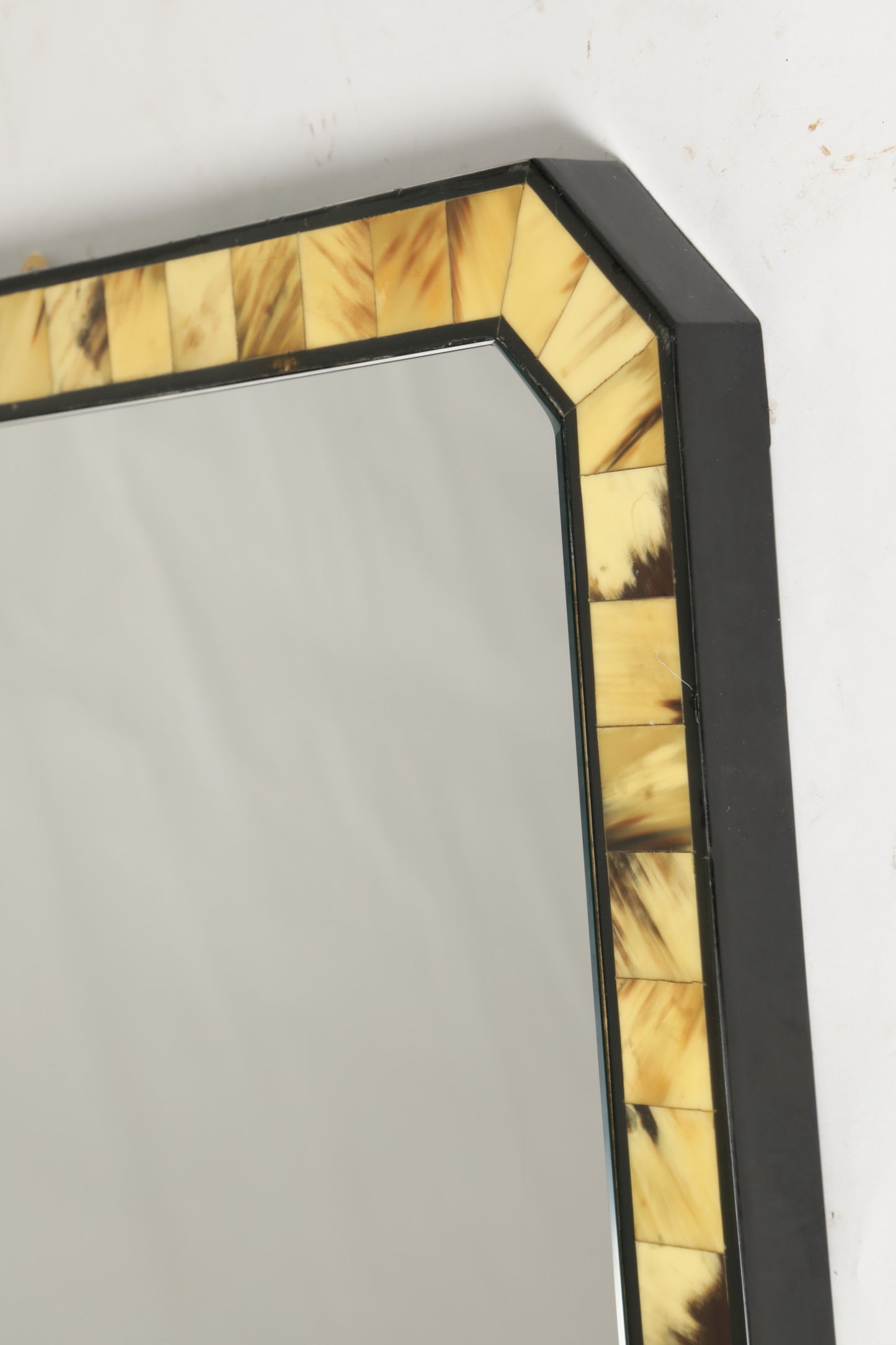 Specchiera corno e lacca nera anni 80