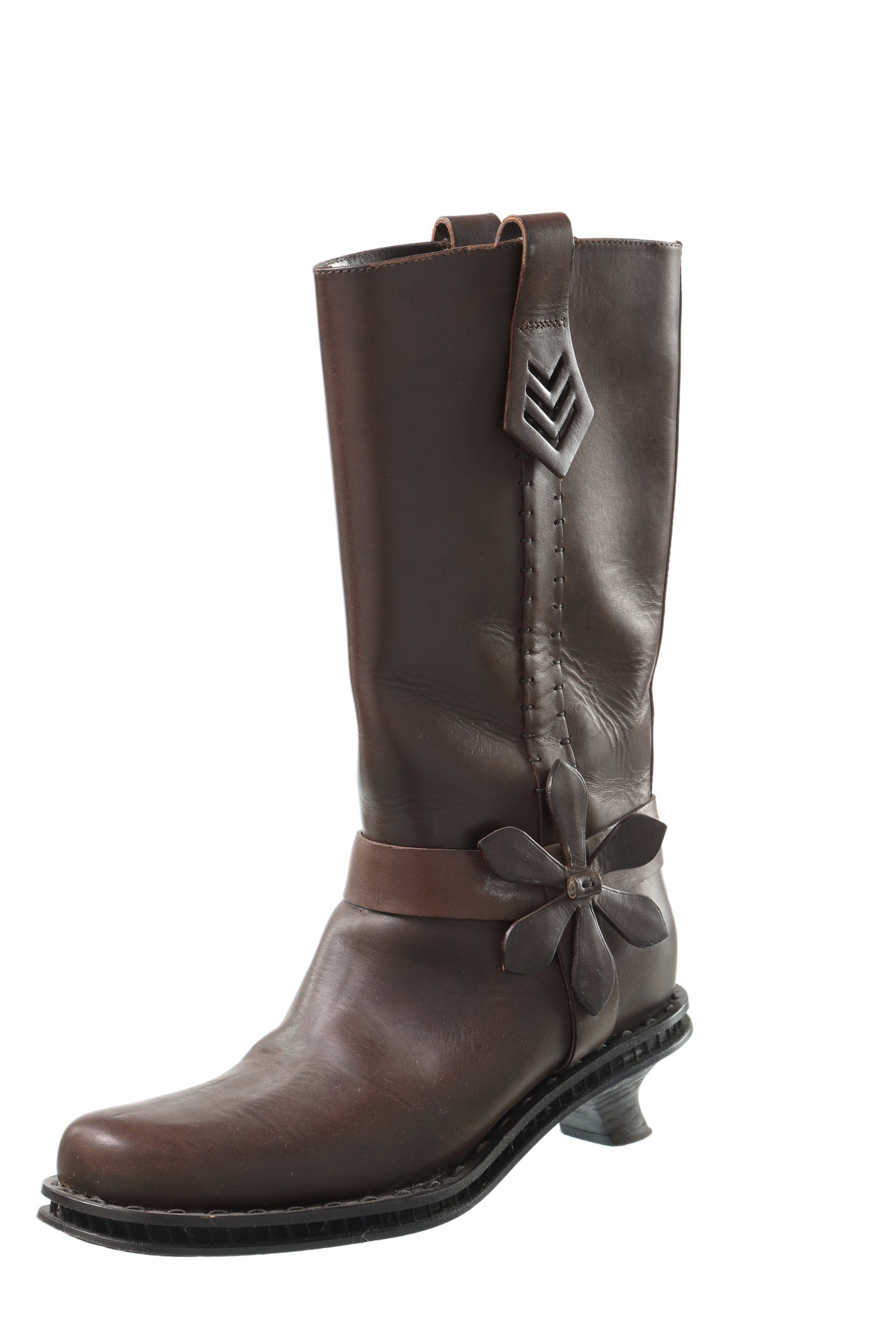 Fendi leather boot with flower application