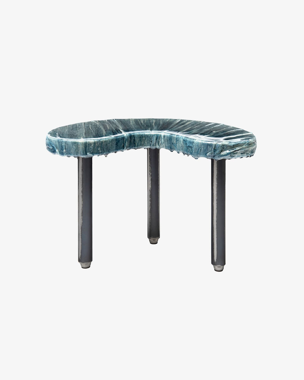 Small comma with Blue Omega reliefs - Livia Rebecchini Interiors for COALAN Art Designers