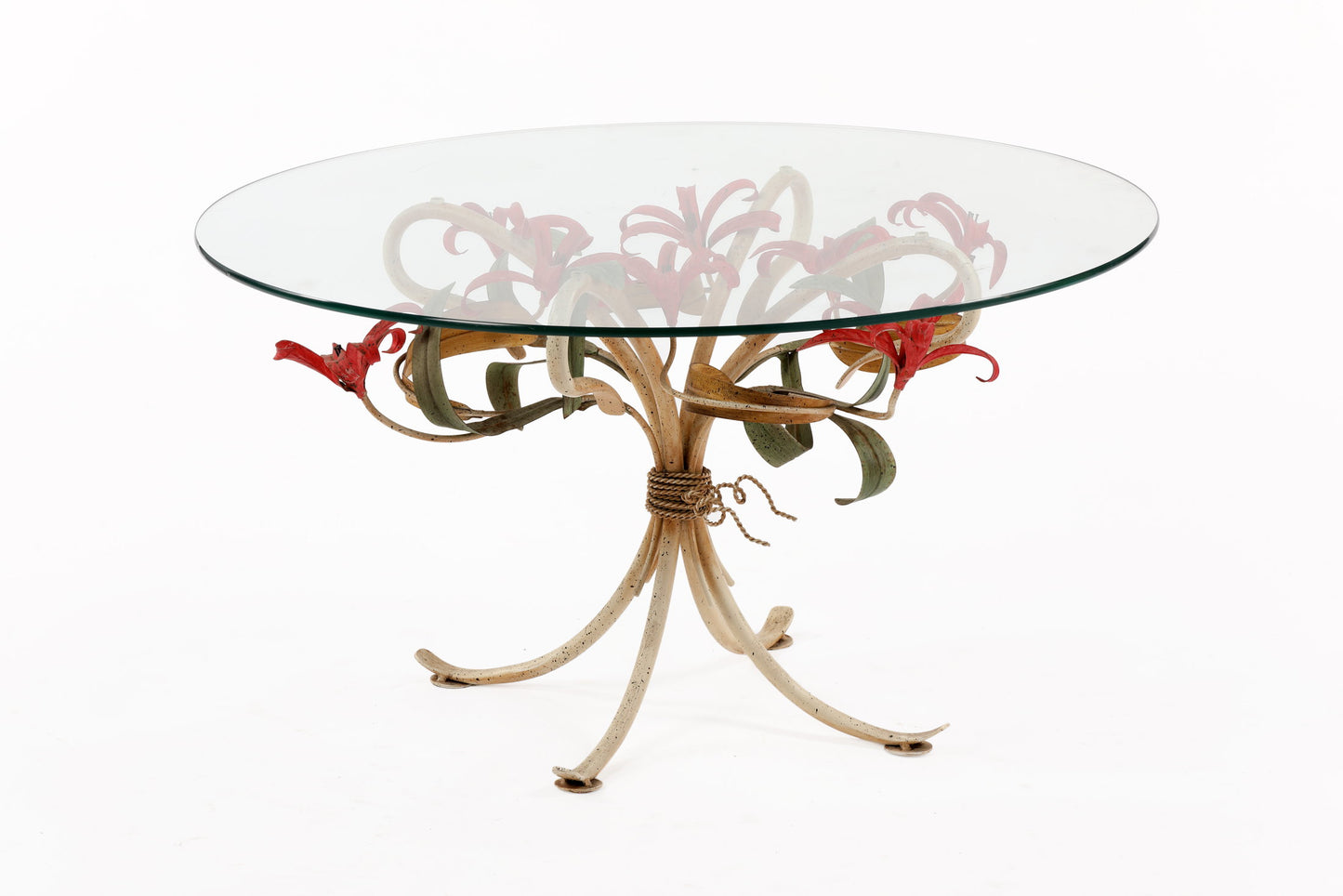 Round living room table from the 60s in glass and wrought iron