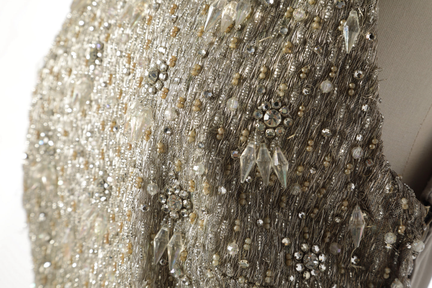 Top in seta avorio ricamato anni 80