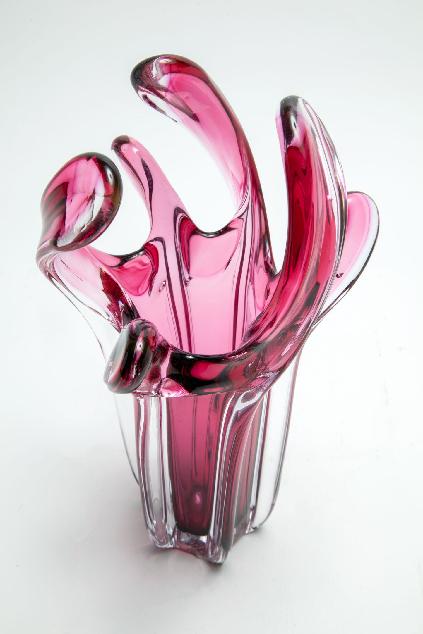 Murano vase from the 70s, cyclamen