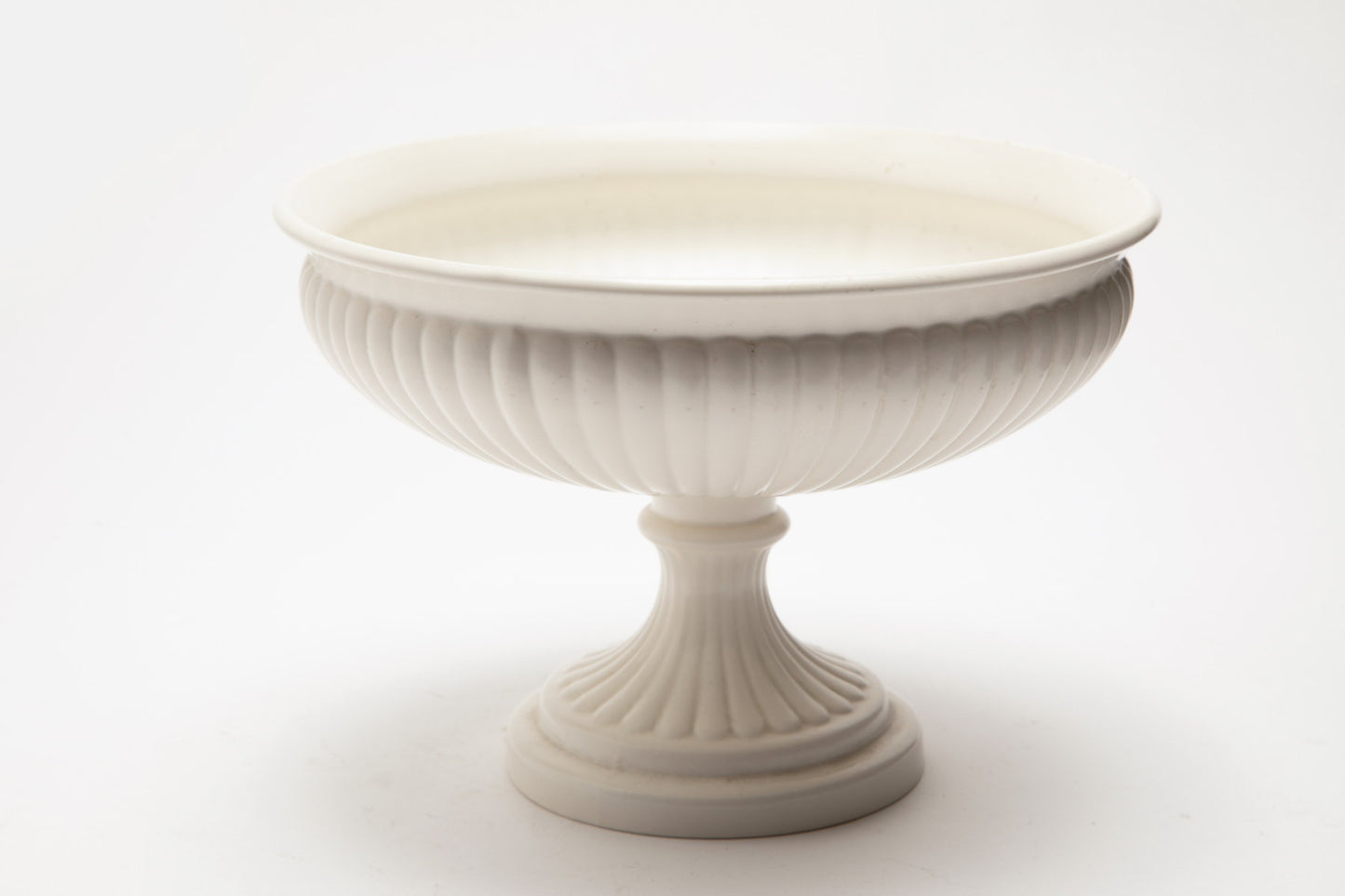 Wedgwood fluted ceramic centrepiece